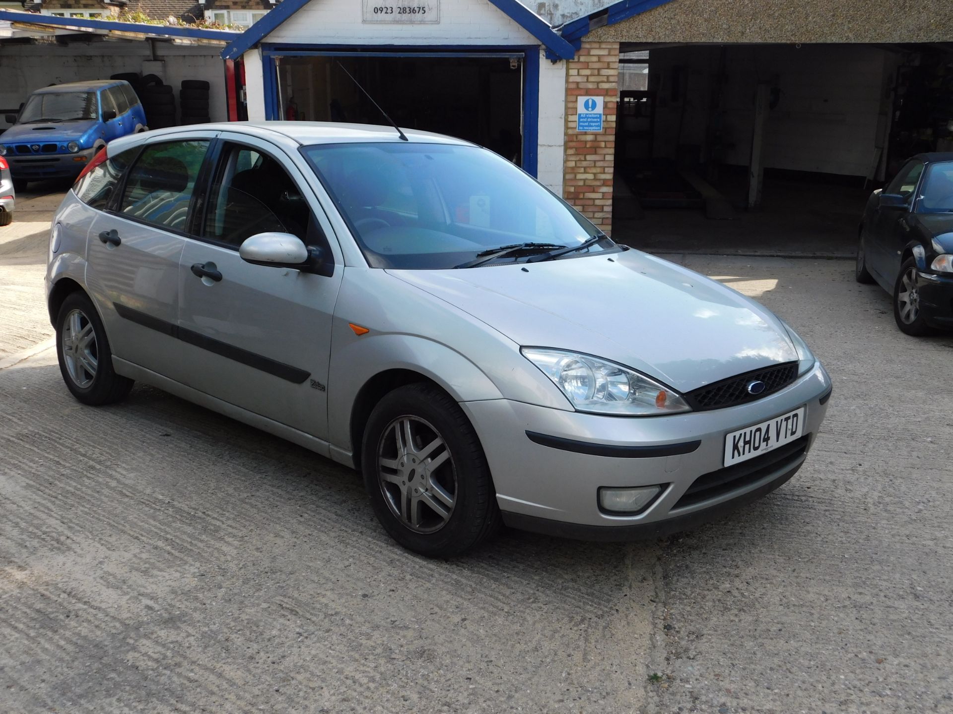 Ford Focus Zetec 1.6 Auto, Registration KH04 VTD, Odometer 44,969 miles, V5 Document, MOT until 13. - Image 7 of 14