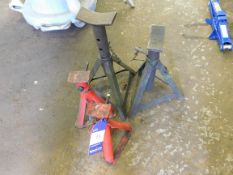 4 x assorted axle stands