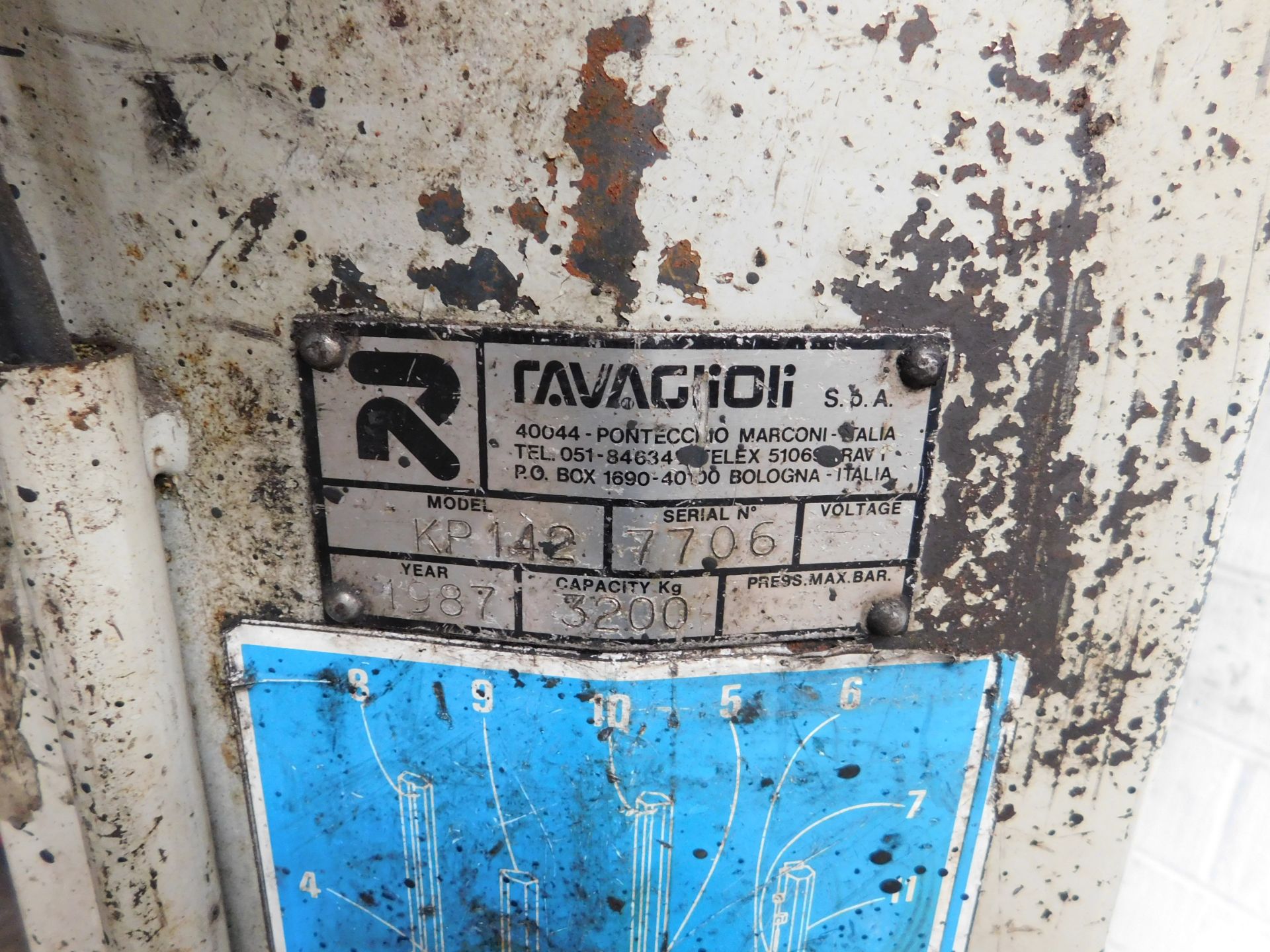 Ravaglioli KP142 3200kg 4 Poster Ramp (Year 1987) – Disconnection and removal required by a - Image 7 of 7