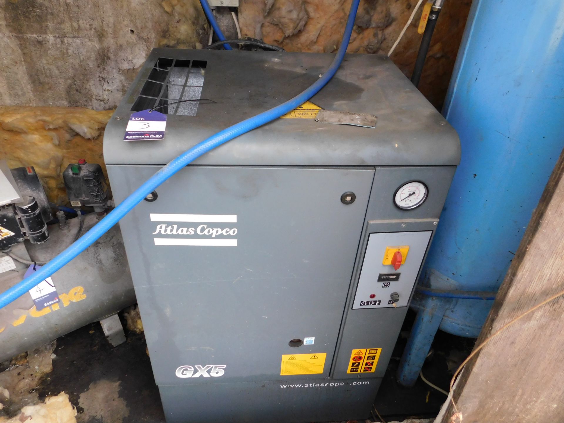 Atlas Copco GX5 Compressor with Free Standing Tank – Disconnection required by a qualified engineer