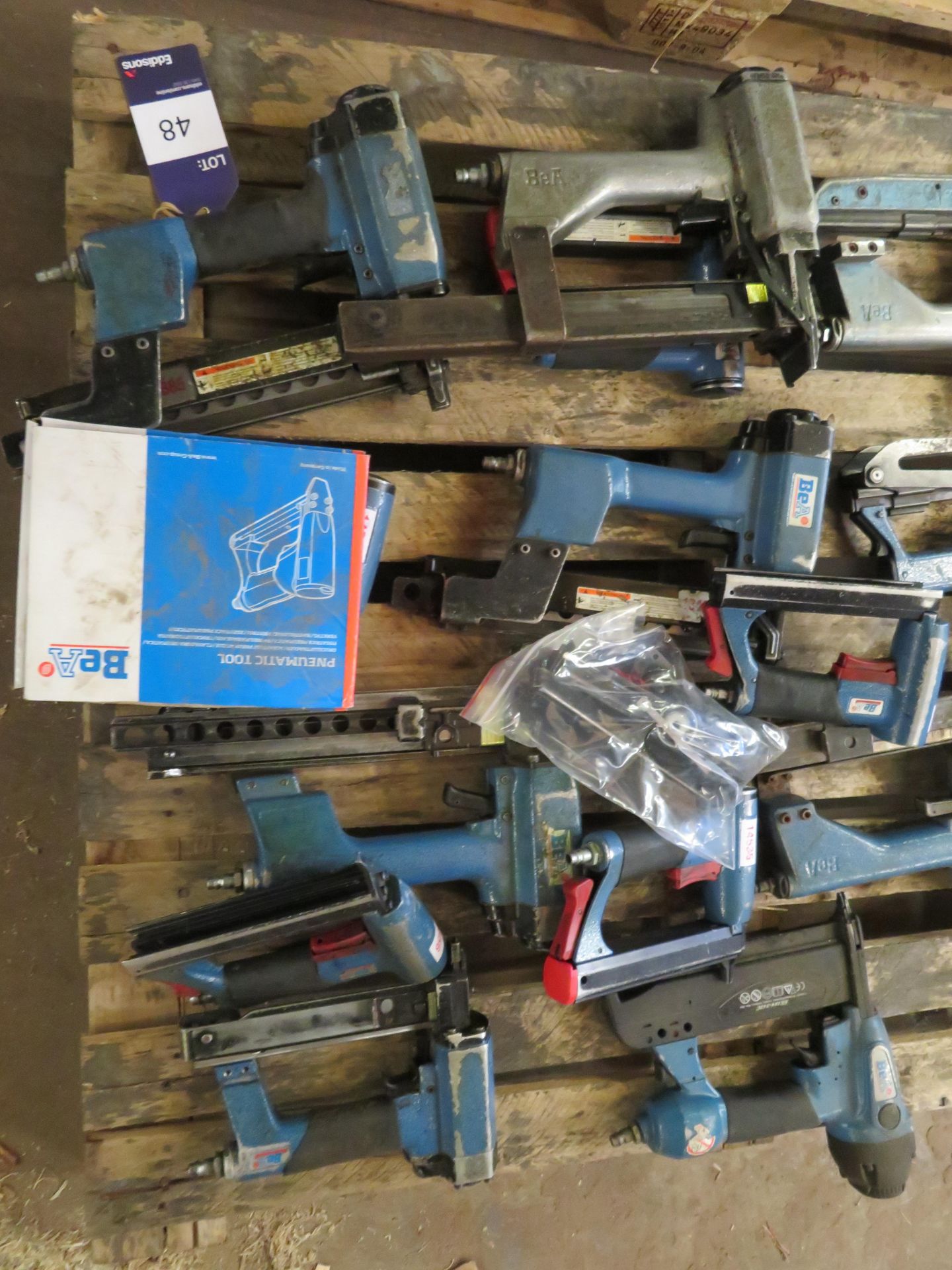 Pallet to contain Qty of Pneumatic Staple Guns - Image 2 of 3
