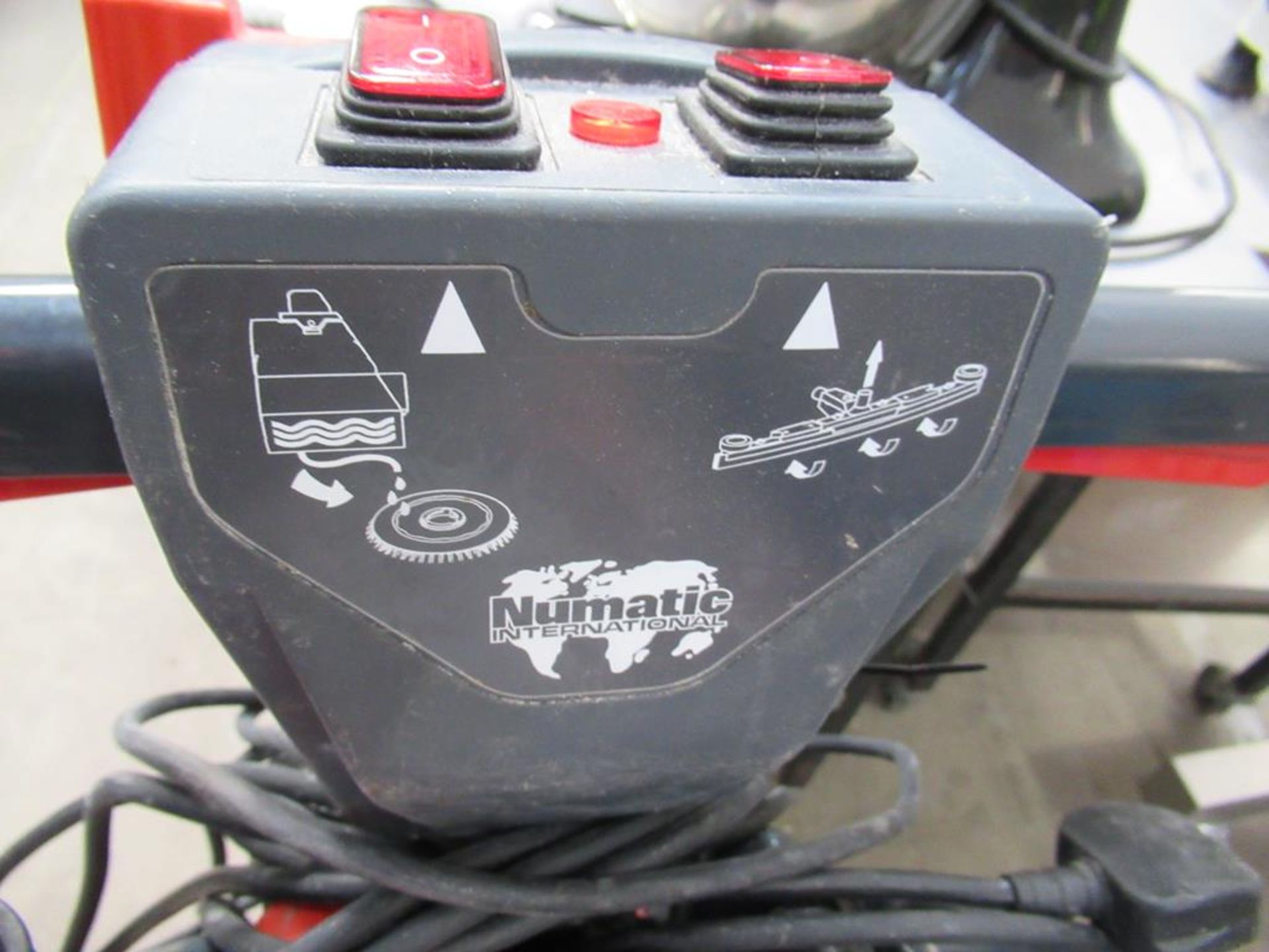 Numatic TT40459 Floor Polisher/Cleaner - Image 2 of 4