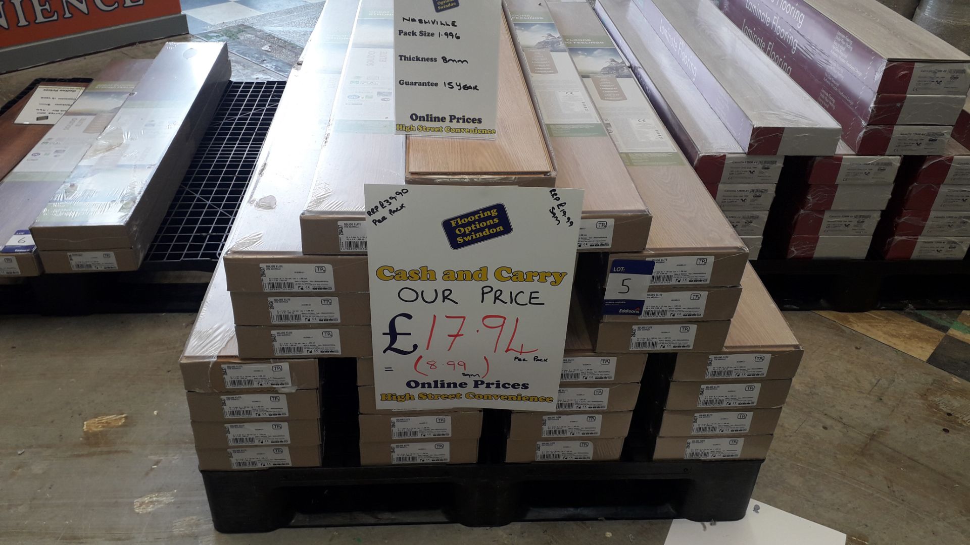 25 Packs of Solid Elite 8mm Nashville Laminate Flooring 2m² Per Pack – RP £17 per pack