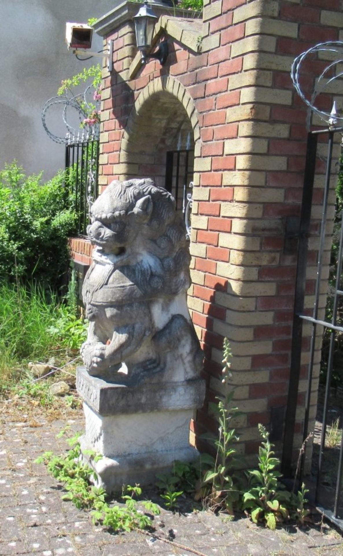 2 x Oriental Gate Statues Lions Approx. 1600 x 400 x 560mm - Image 3 of 5