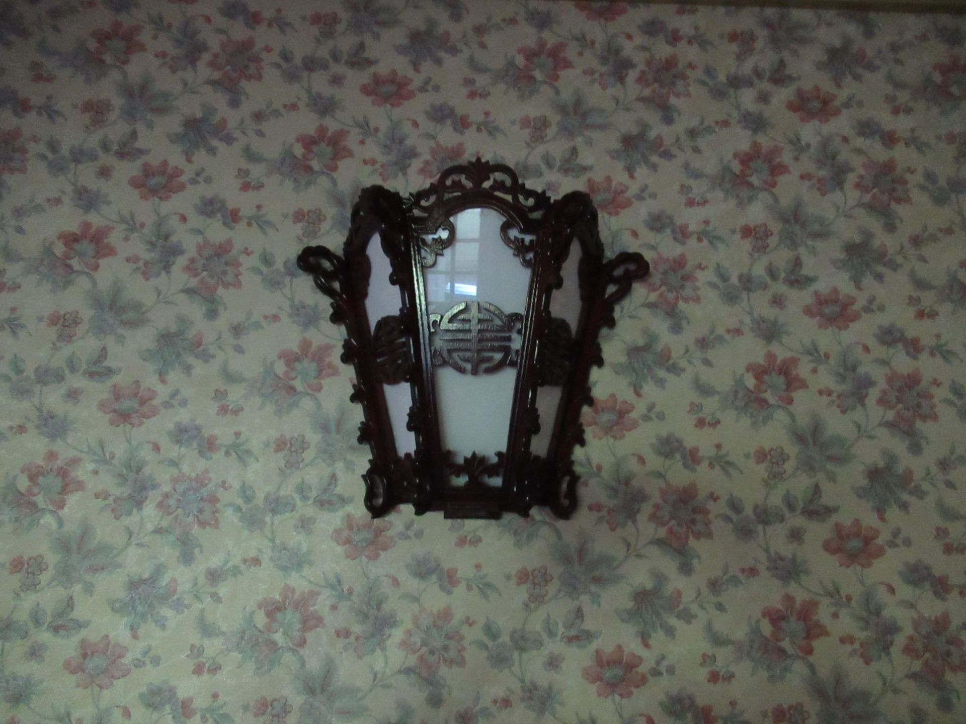 Oriental Themed Centre Light Fitting and 4 Matching Wall Light Fittings - Image 3 of 3