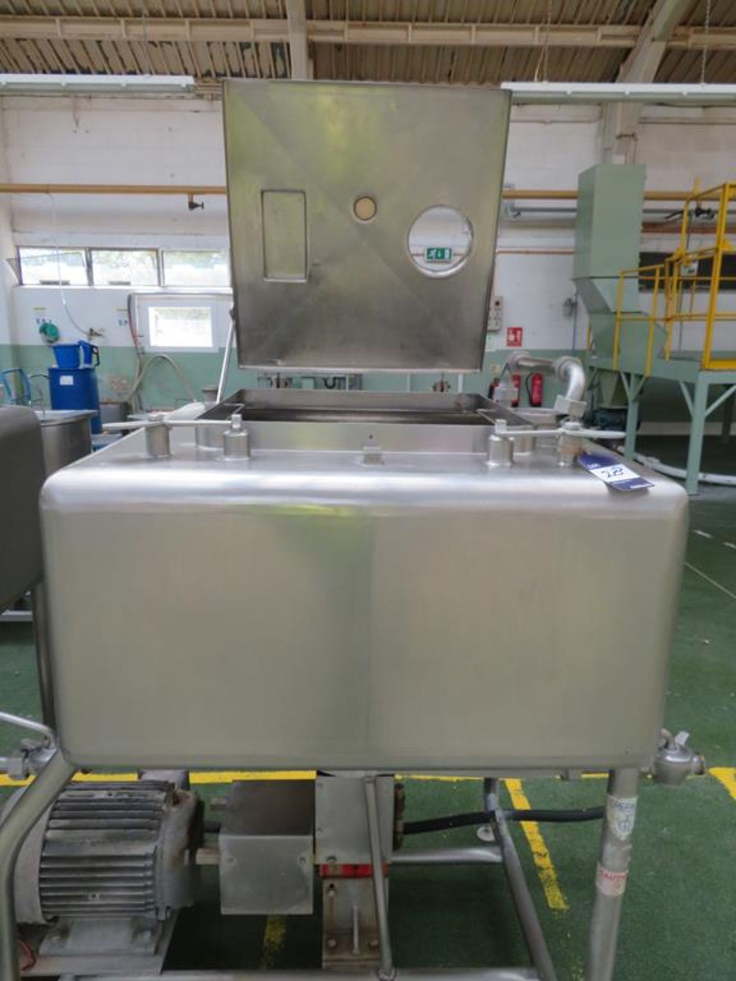 2 x Fat Mixing Tanks with Motor Driven Bottom Blade (1000 x 1000 x c700 mm deep) - Image 2 of 8