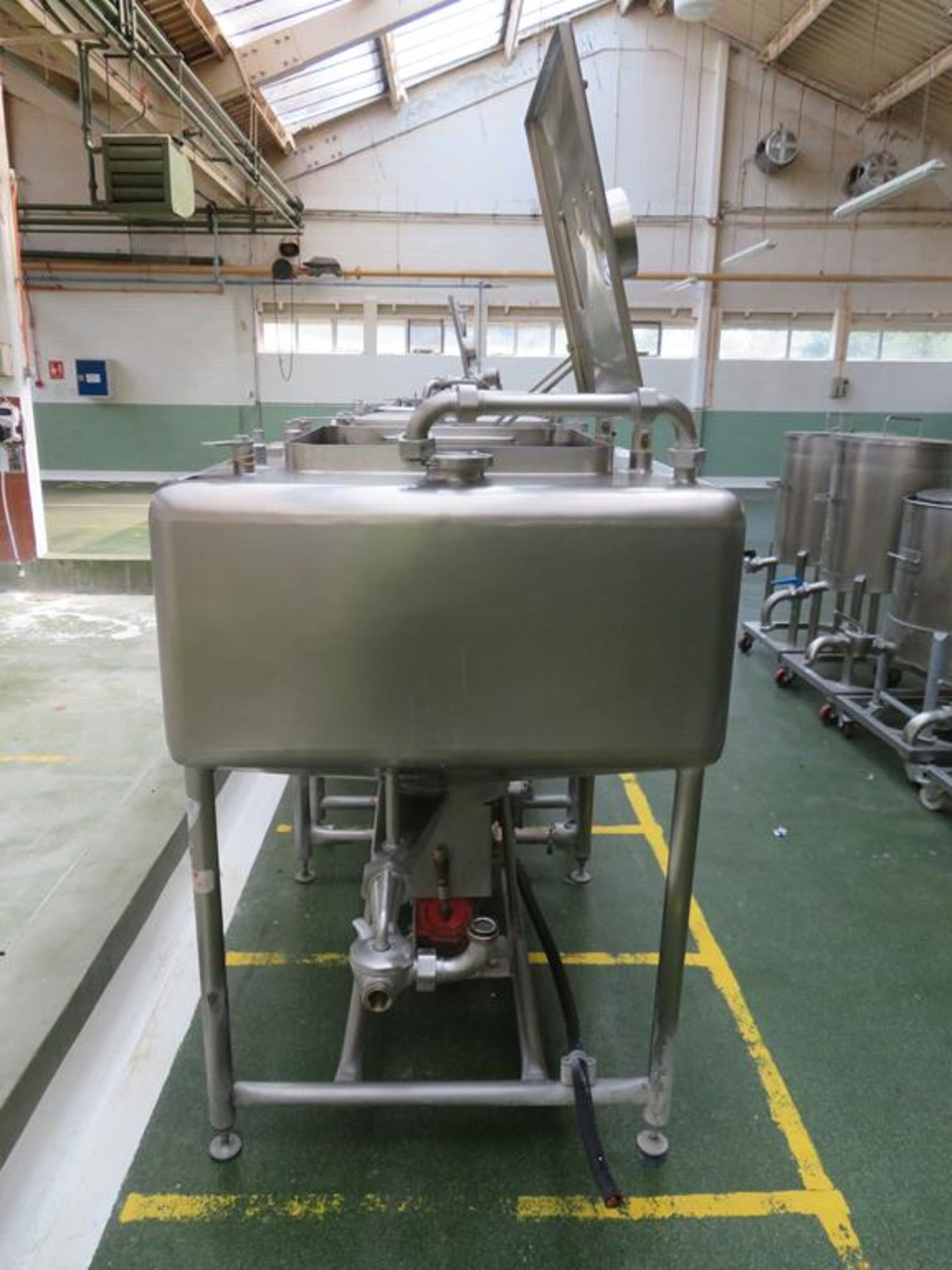 2 x Fat Mixing Tanks with Motor Driven Bottom Blade (1000 x 1000 x c700 mm deep) - Image 5 of 8