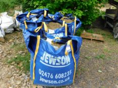 6 x Jewson bags of building sand