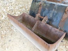 20 Tonne grading excavator bucket, approximately 6