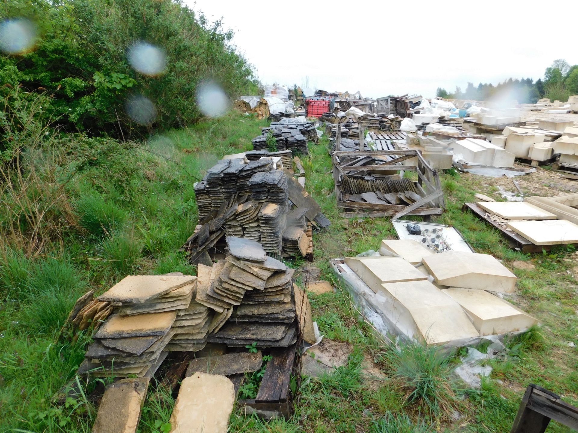 Large quantity of Indian Cotswold tiles, various s - Image 2 of 3