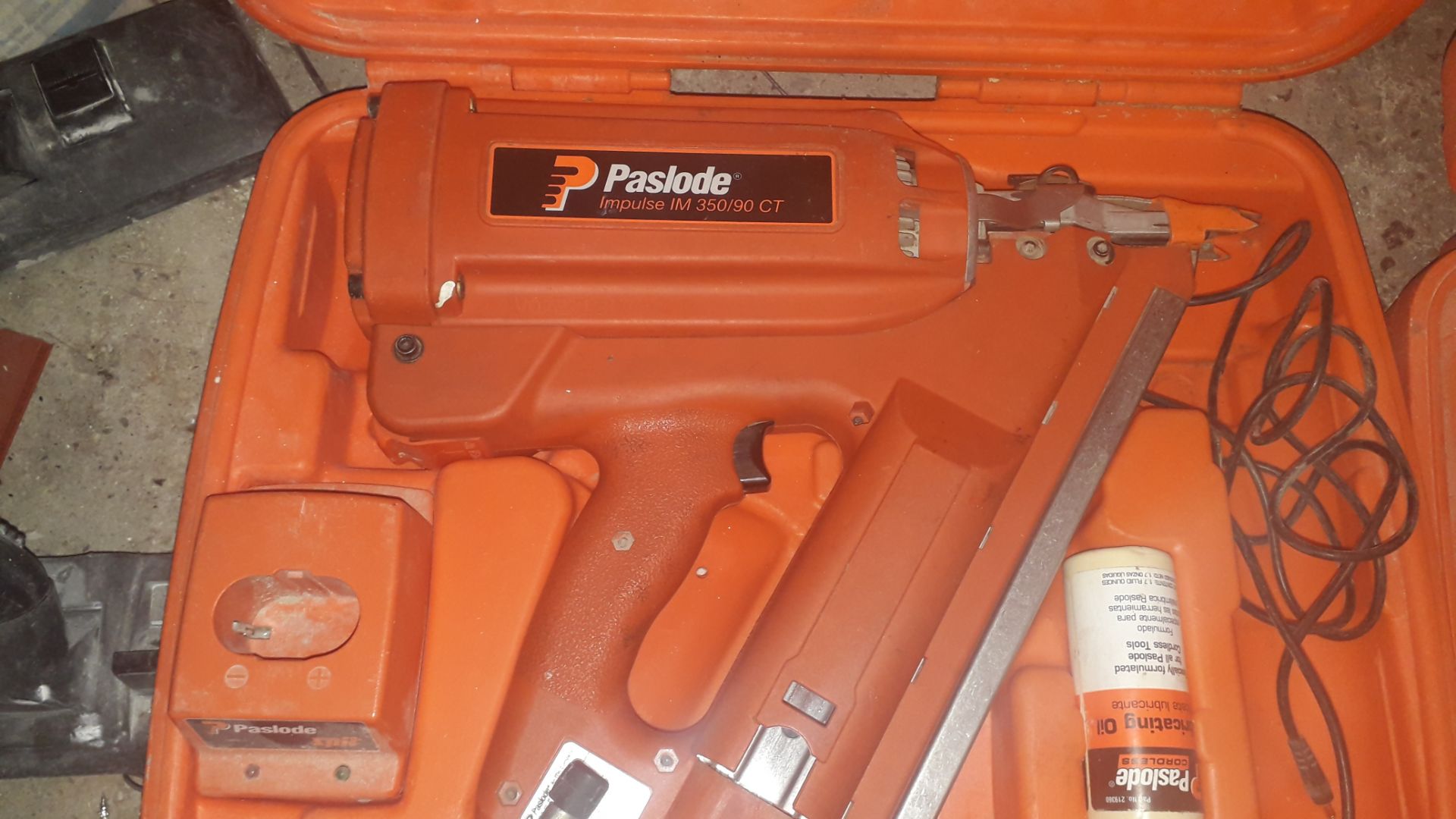 2 x Paslode Impulse Nail Guns comprising of Impulse IM65 F16 (in need of repair) and Impulse IM350/ - Image 2 of 4