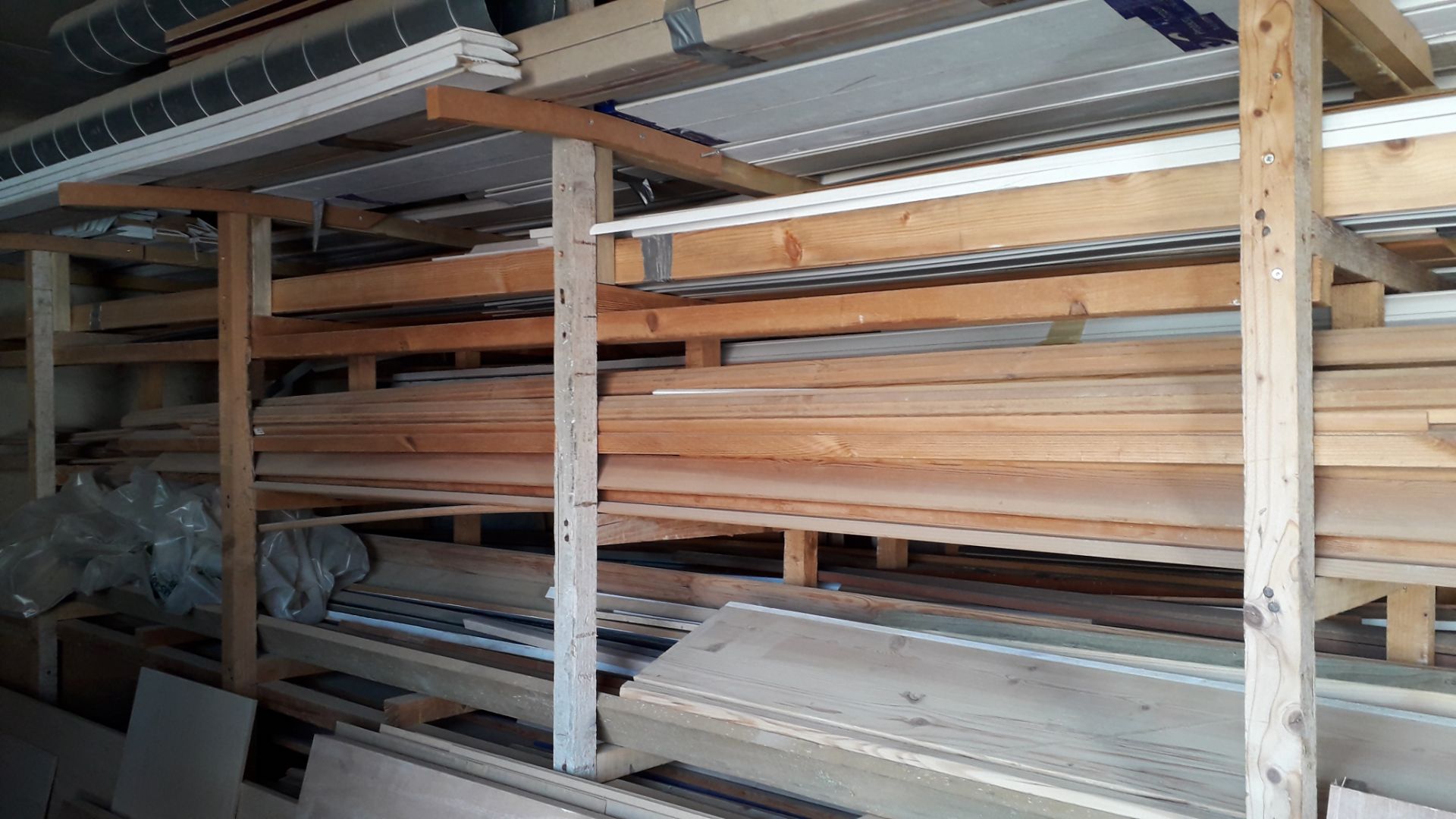 Large Quantity of Various Timber Hard Wood and Sof - Image 2 of 5