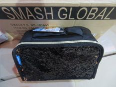 36 x Brand New Smash Global Insulated Sequin Lunch Bags