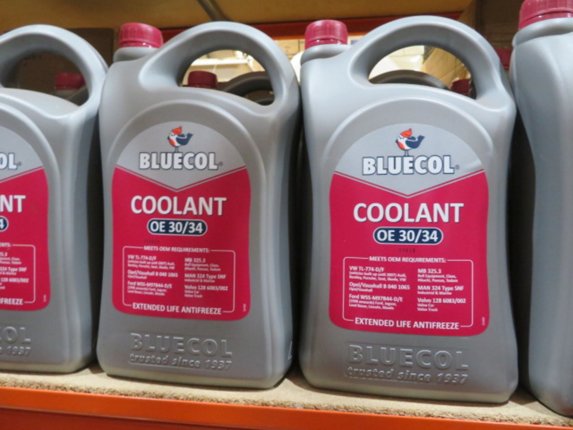 8 x SEALED BLUECOL 5L OE 30/34 COOLANT MEETS OEM REQUIRMENTS. EXTENDED LIFE ANTIFREEZE