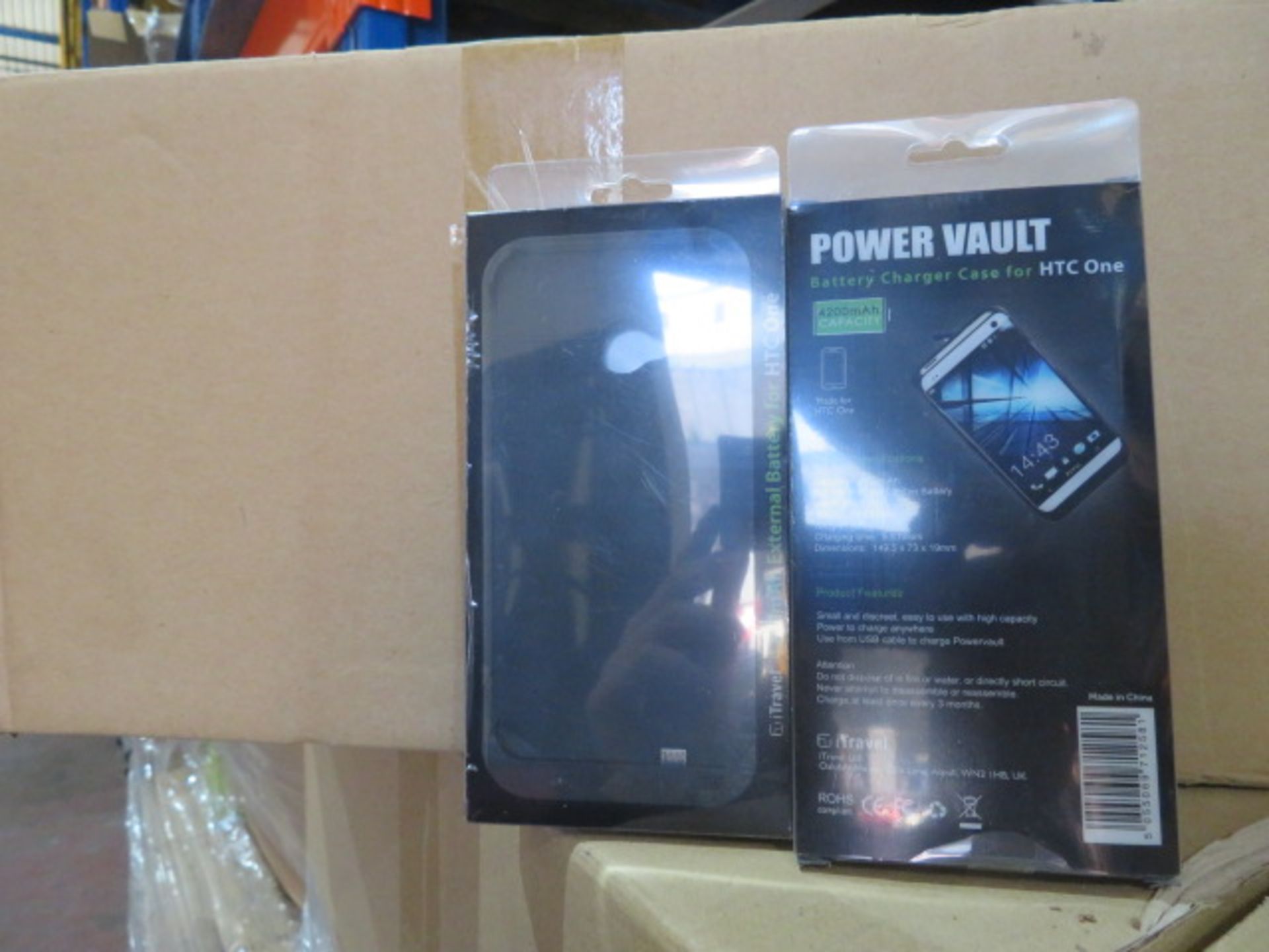 192 x BRAND NEW PACKAGED iTravel 4200mAh External Battery Case for HTC One. RRP £35 each