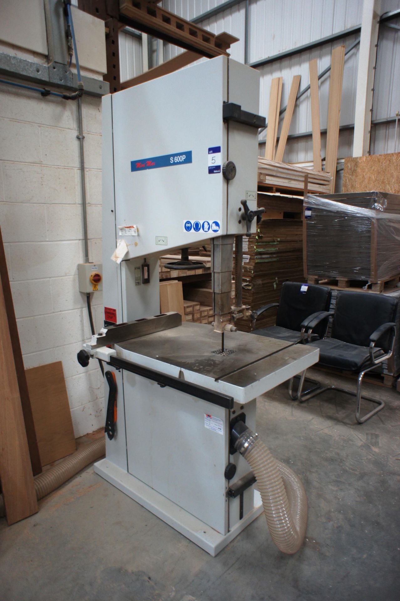 Centauto 5600P Vertical Band Saw 23” throat, serial number TR008807, year of manufacture 2005 (