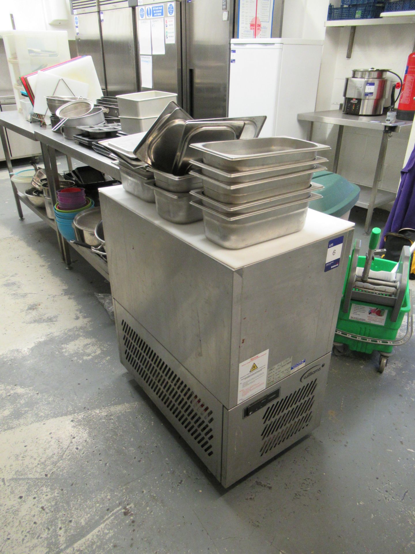 Williams PW4 R290 Refrigerated Preparation Well with Various Holding Pins Serial 1310/705467 - Image 2 of 4