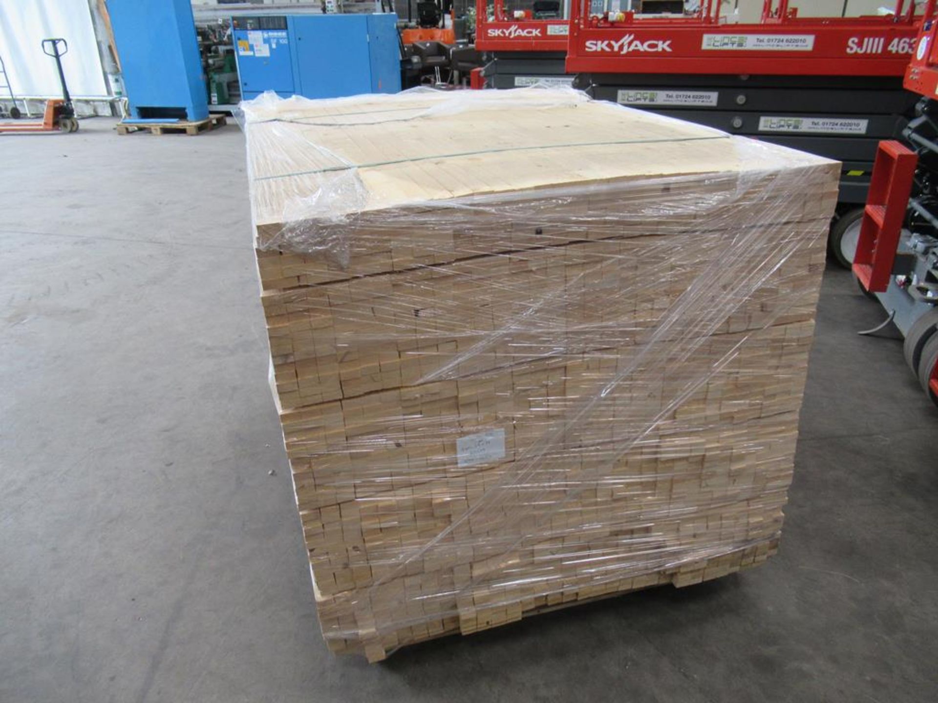 Pallet containing 1674 lats - Image 5 of 7