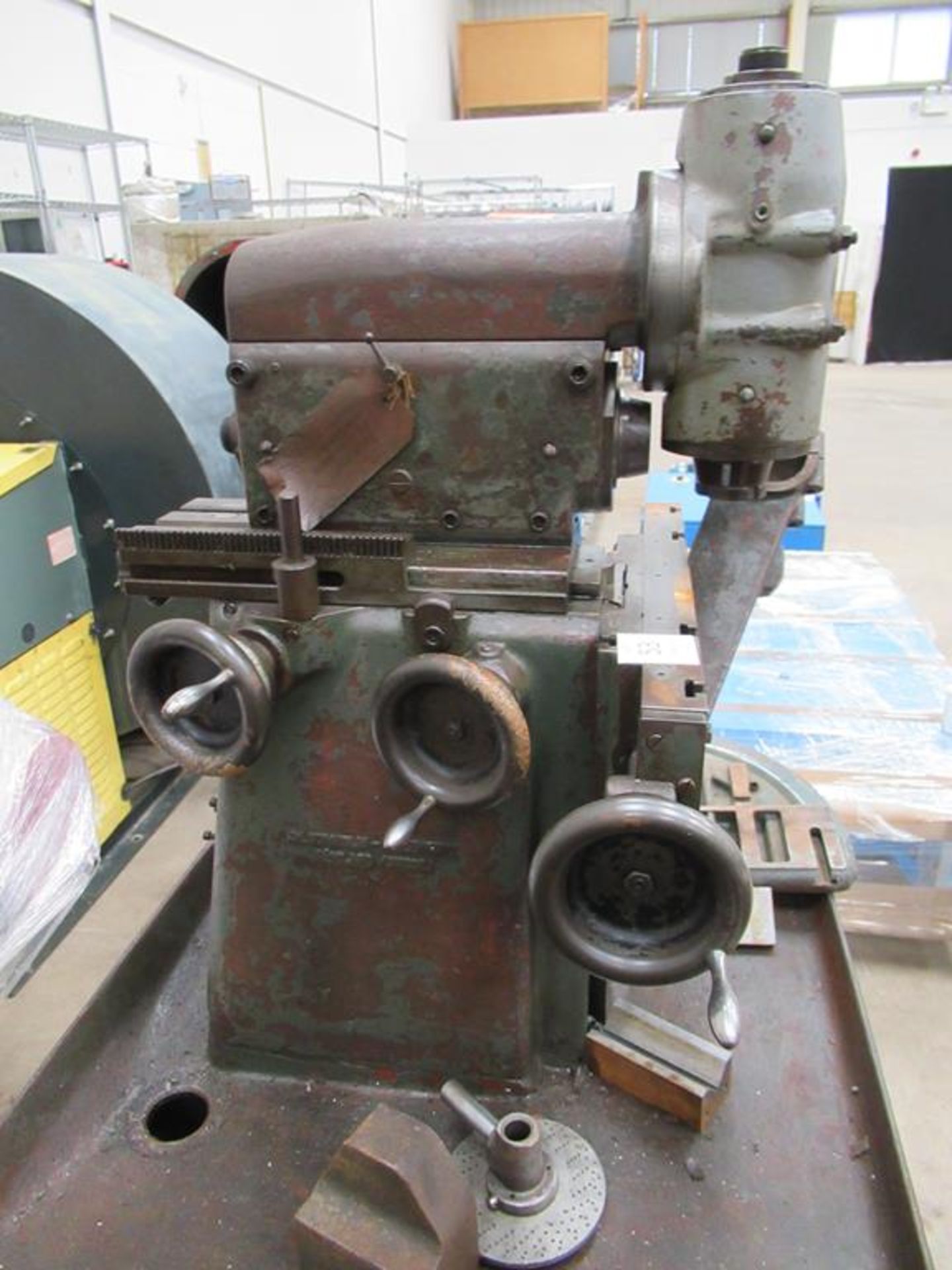 A Schaublin-Villeneuve milling machine - Image 5 of 7