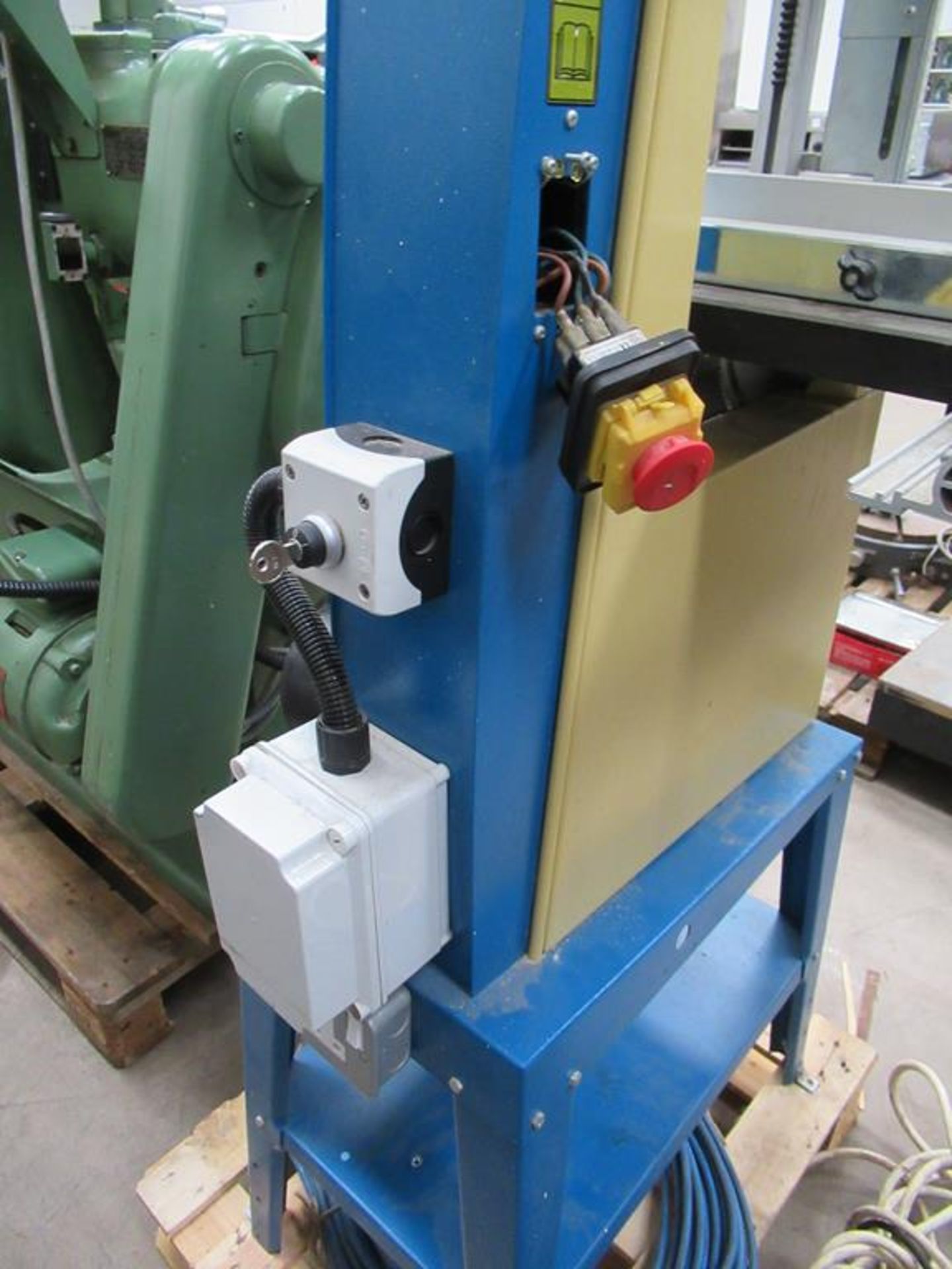 A Scheppach Basato 3 vertical band saw - Image 2 of 8