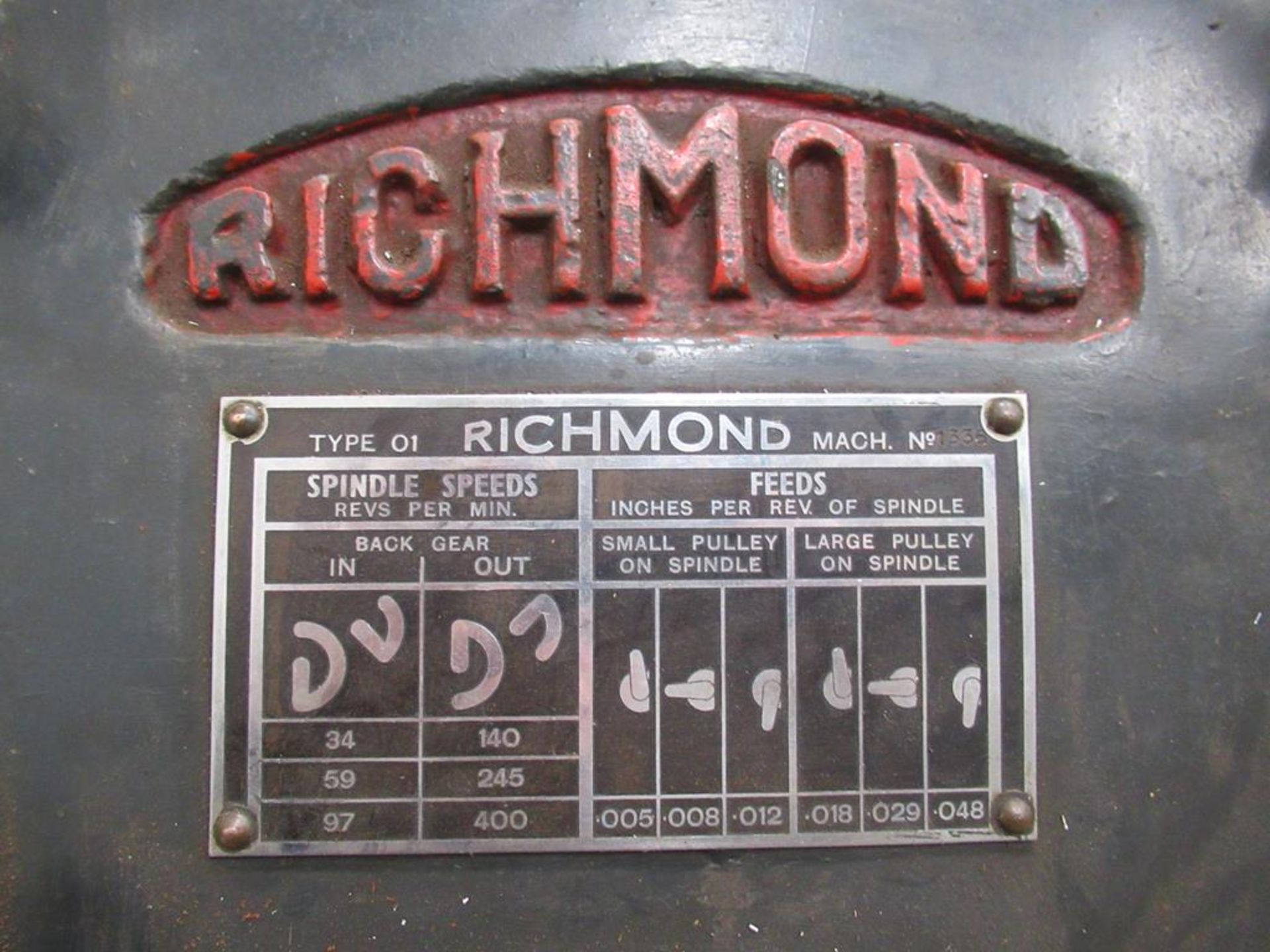 A Richmond type 01 horizontal milling machine - Image 6 of 9