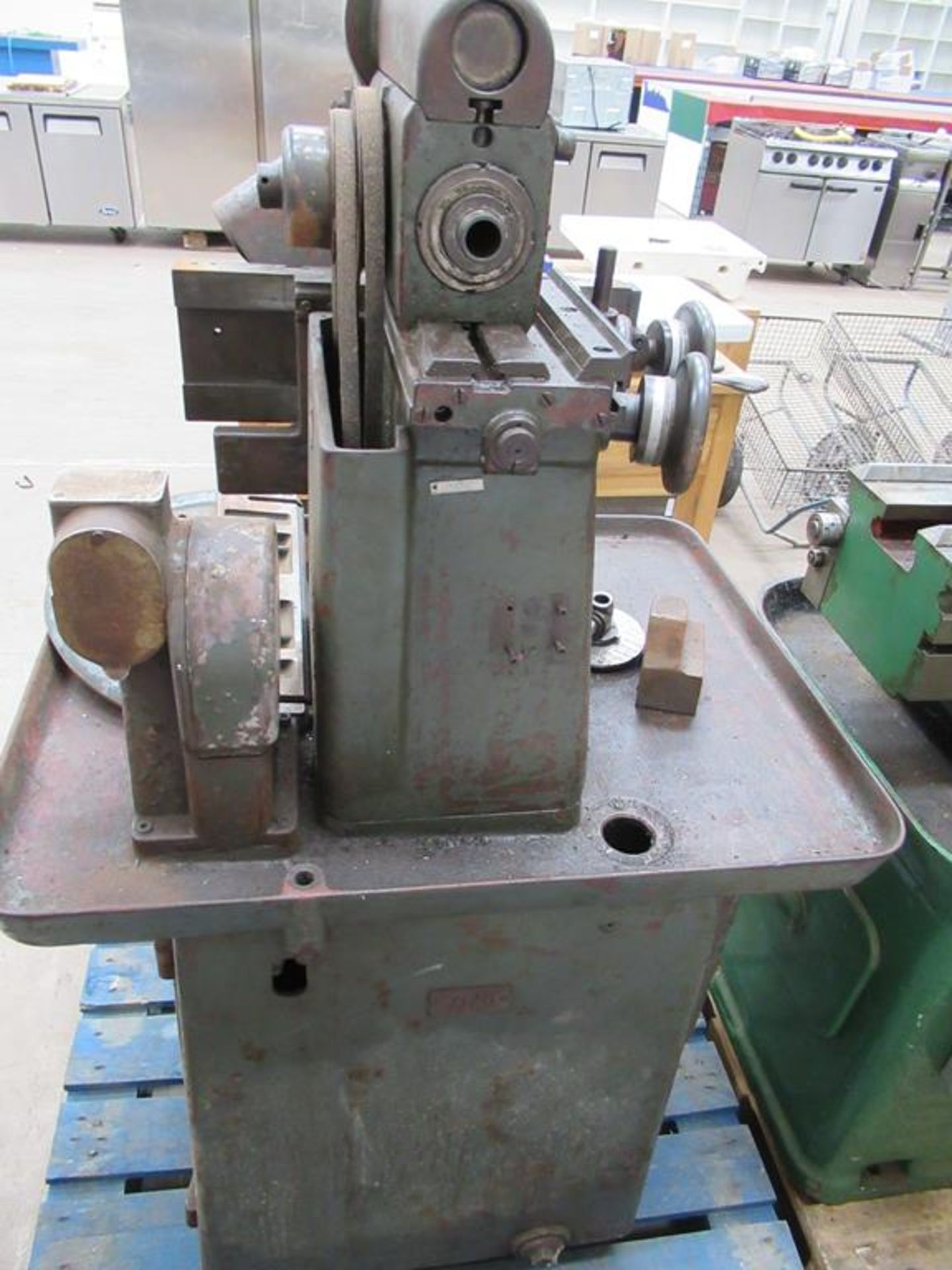 A Schaublin-Villeneuve milling machine - Image 6 of 7