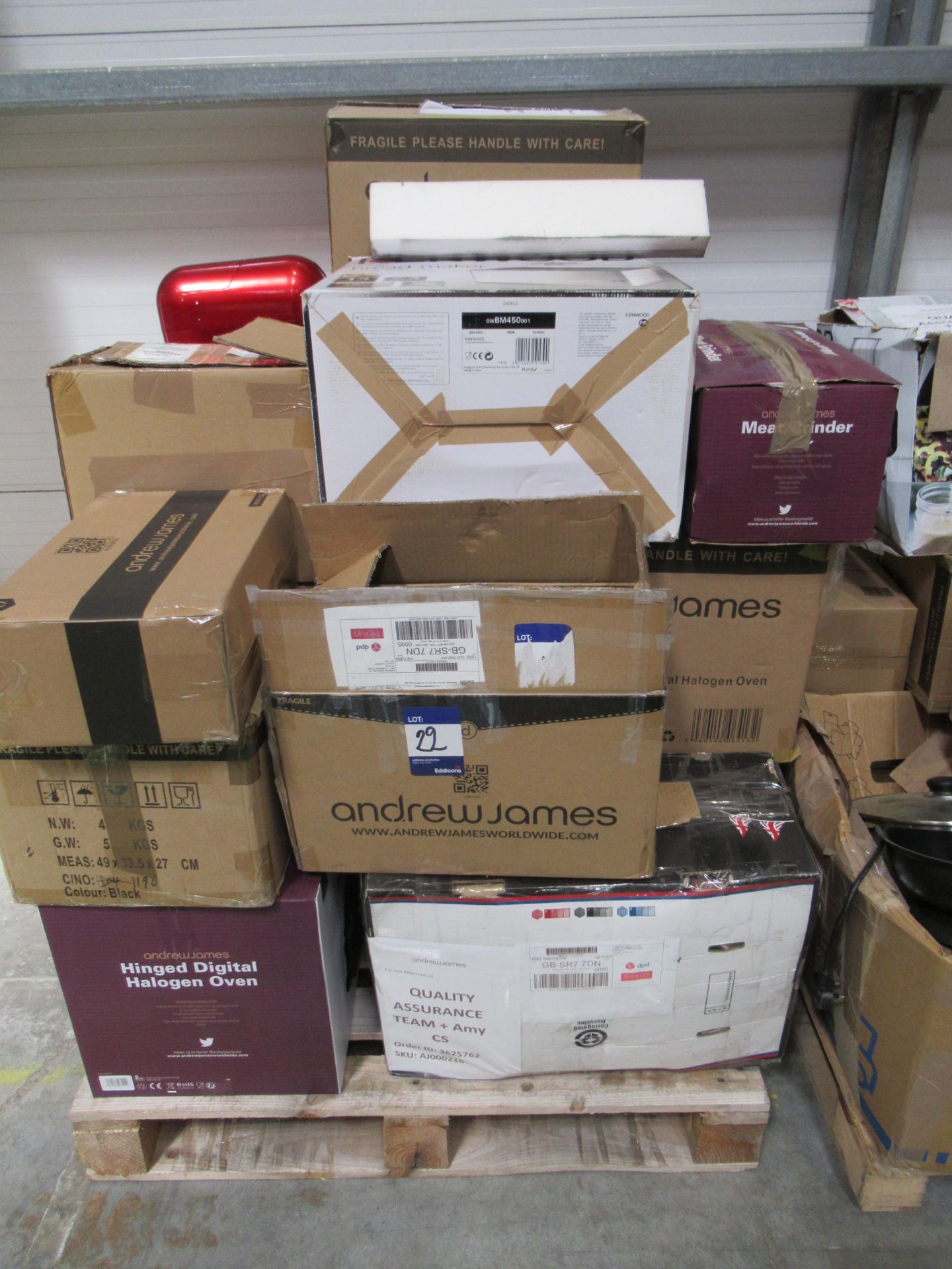 Quantity of Customer Returns. Items not tested. This lot may contain both working and non working - Image 4 of 4