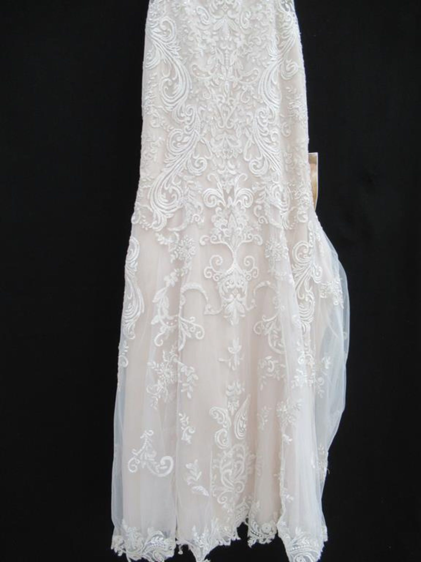 Essense of Australia 'D2322' wedding dress - Image 3 of 3