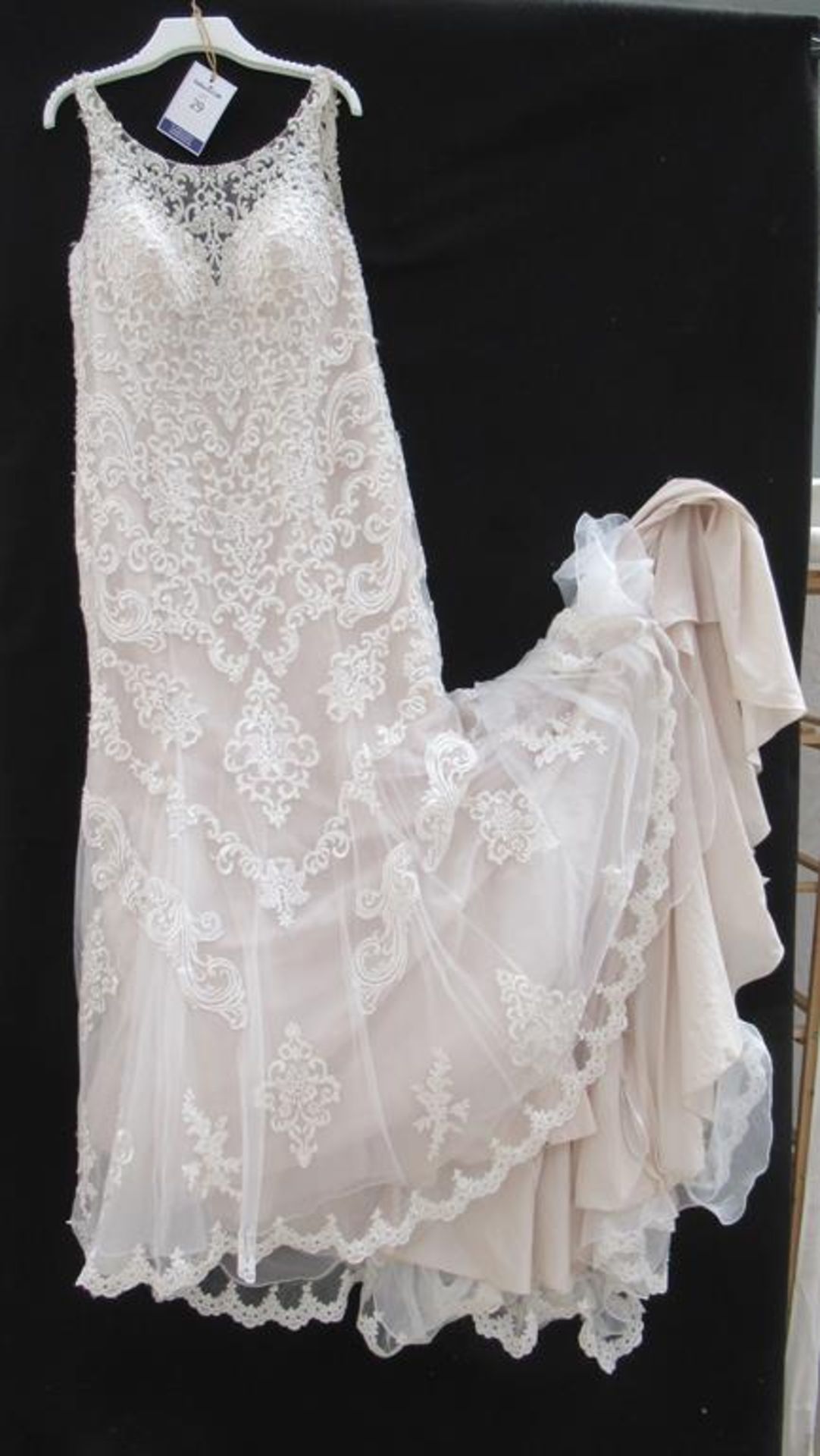 Essense of Australia 'D235' wedding dress
