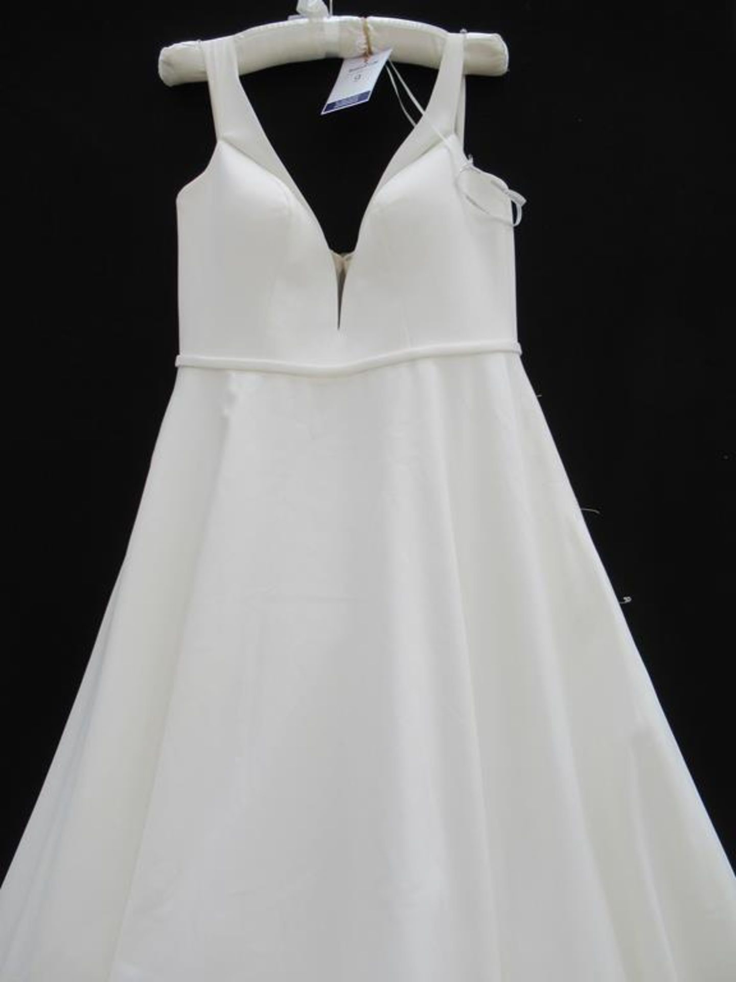 Essense of Australia wedding dress - Image 2 of 3