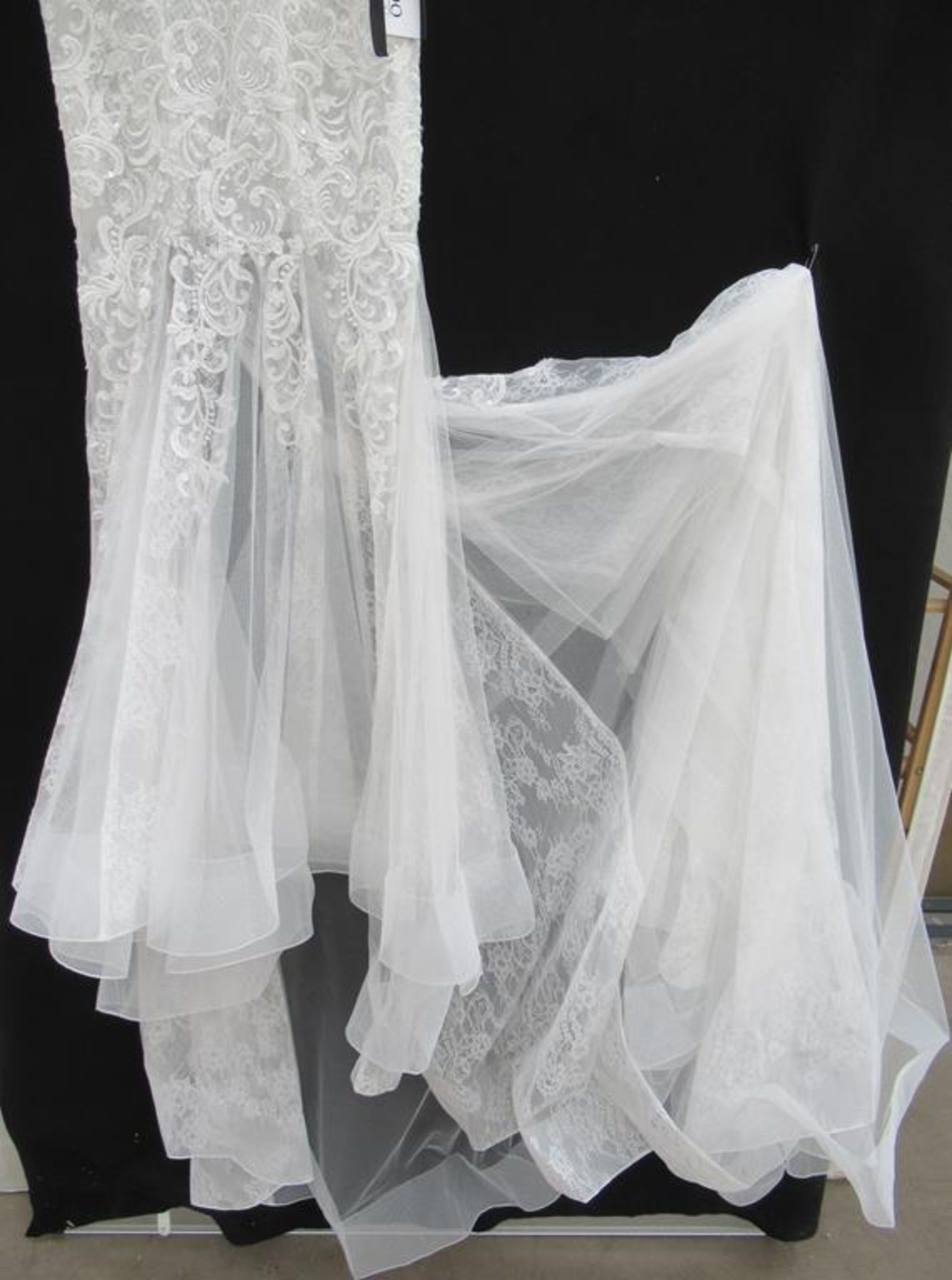 DandoLondon 'Love' wedding dress - Image 3 of 3