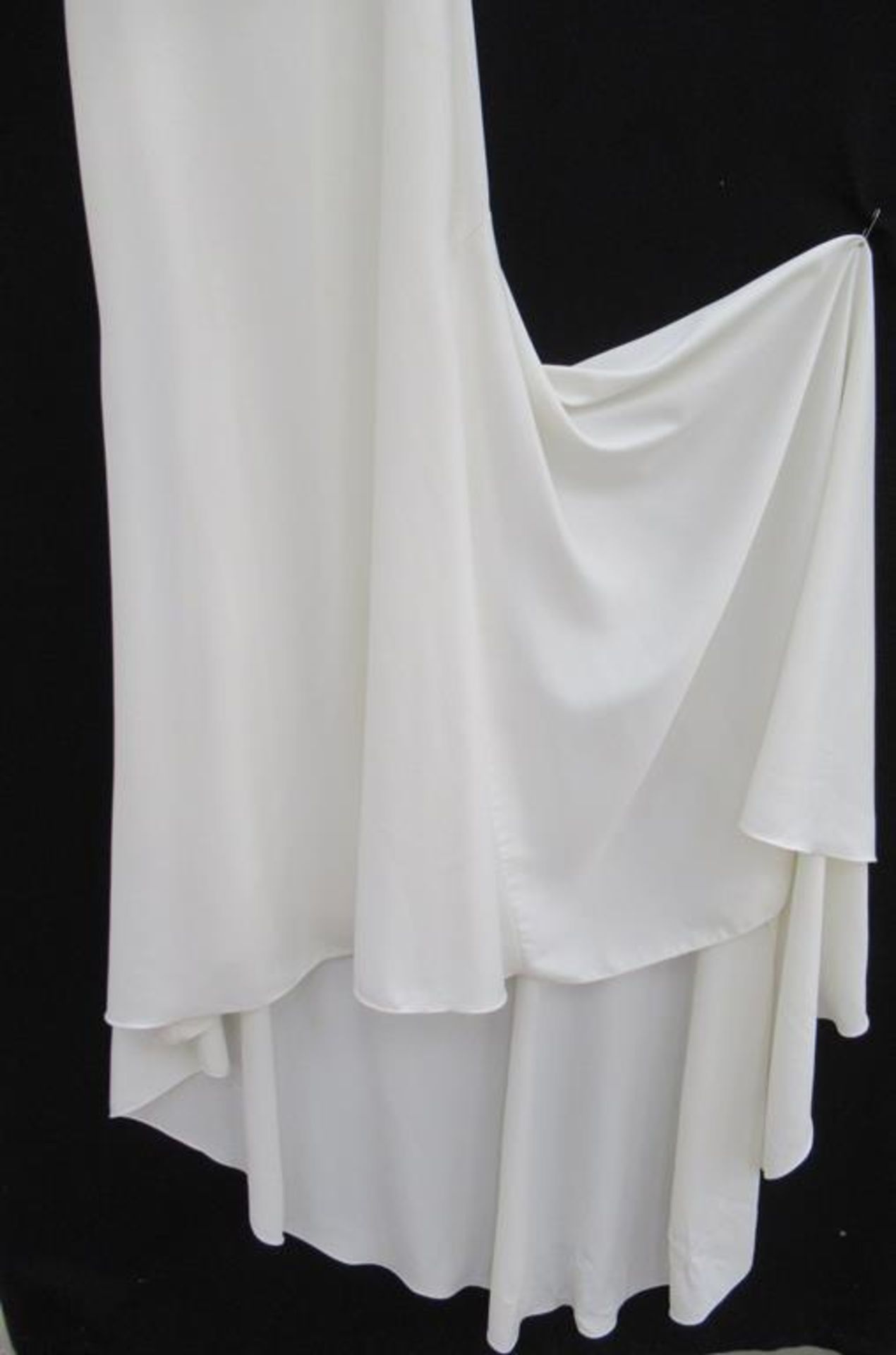 Essense of Australia wedding dress - Image 3 of 3