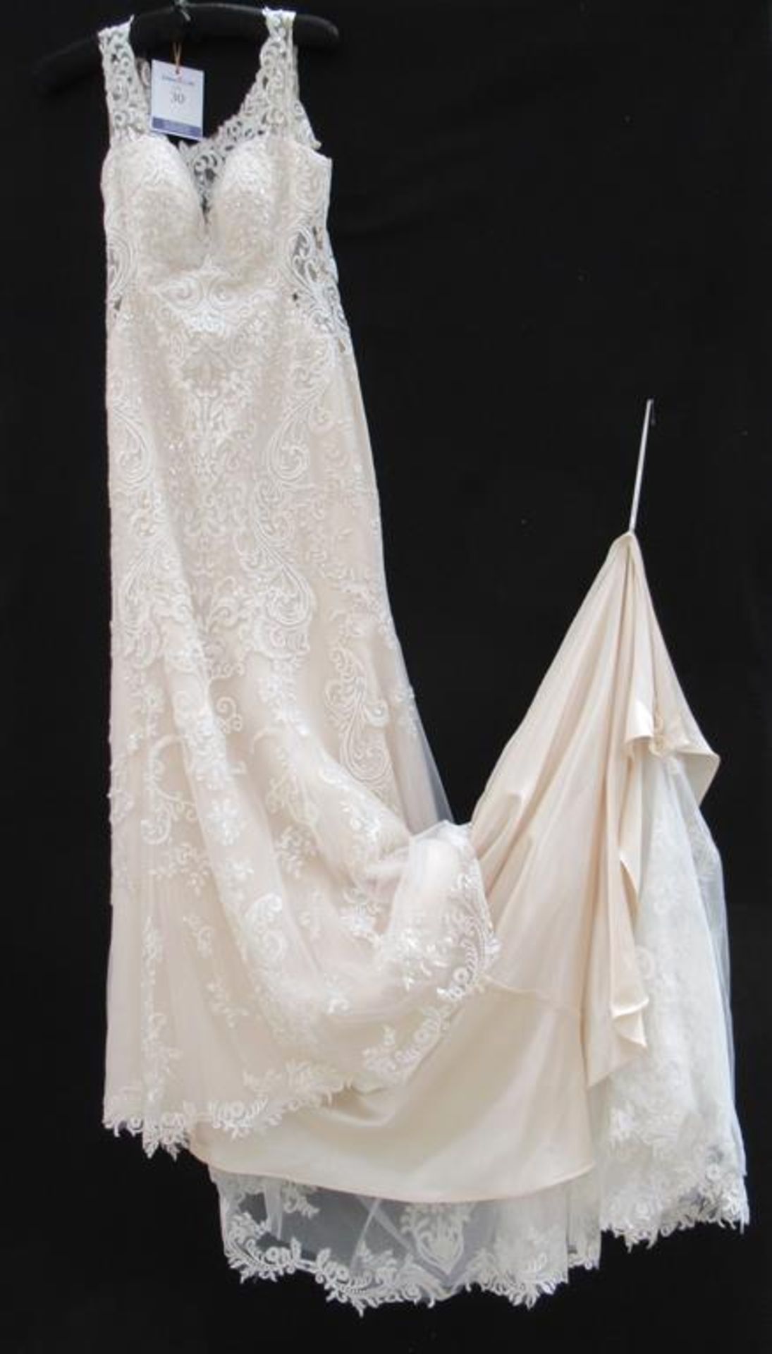 Essense of Australia 'D2322' wedding dress