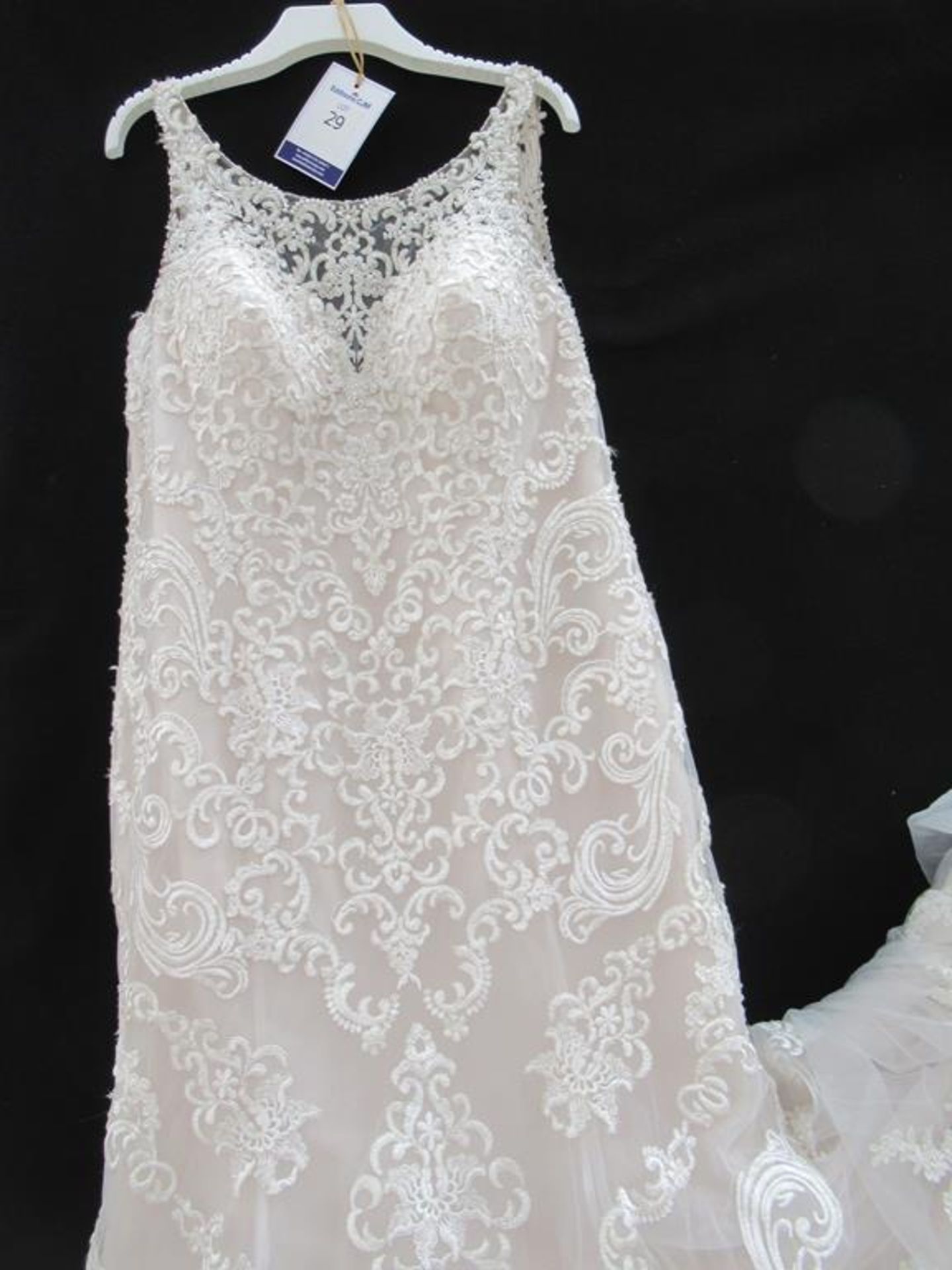 Essense of Australia 'D235' wedding dress - Image 2 of 3