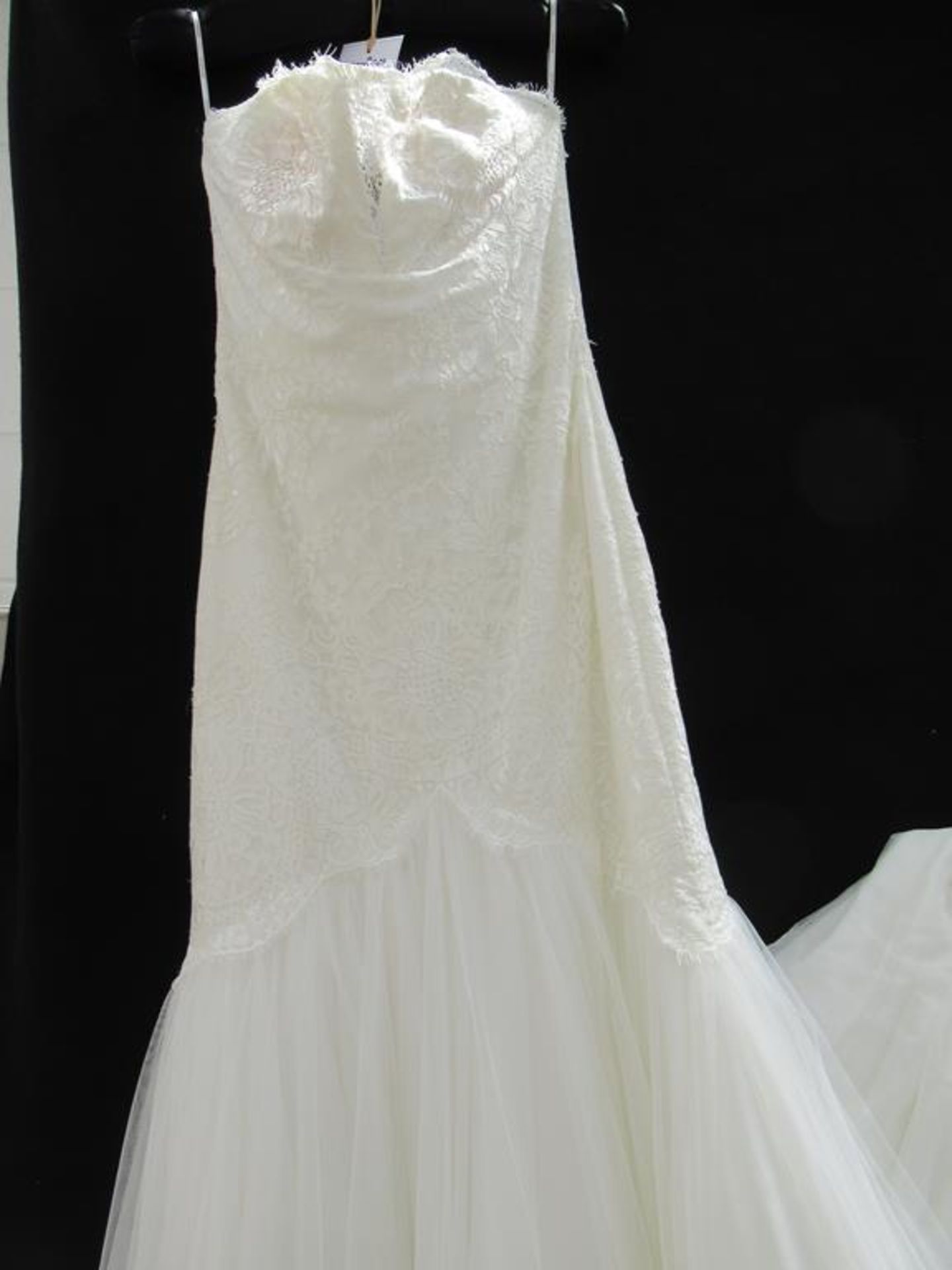 Pronovias 'Menorca' wedding dress - Image 2 of 3