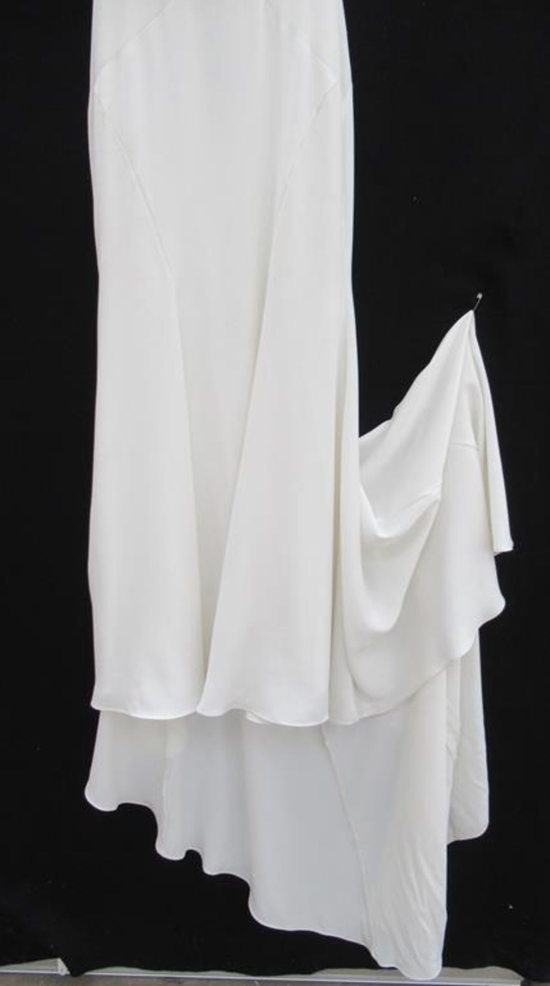 Essense of Australia 'D2261' wedding dress - Image 3 of 3