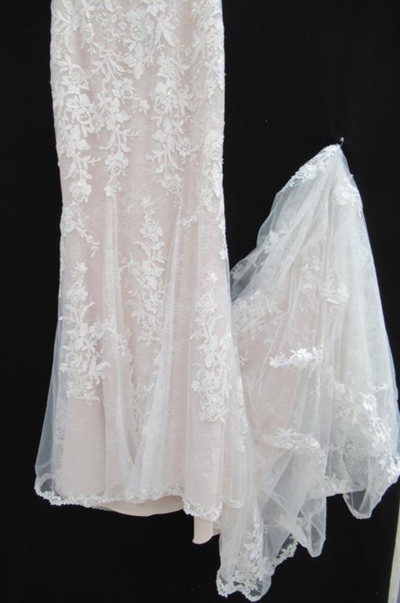 Essense of Australia wedding dress - Image 3 of 3