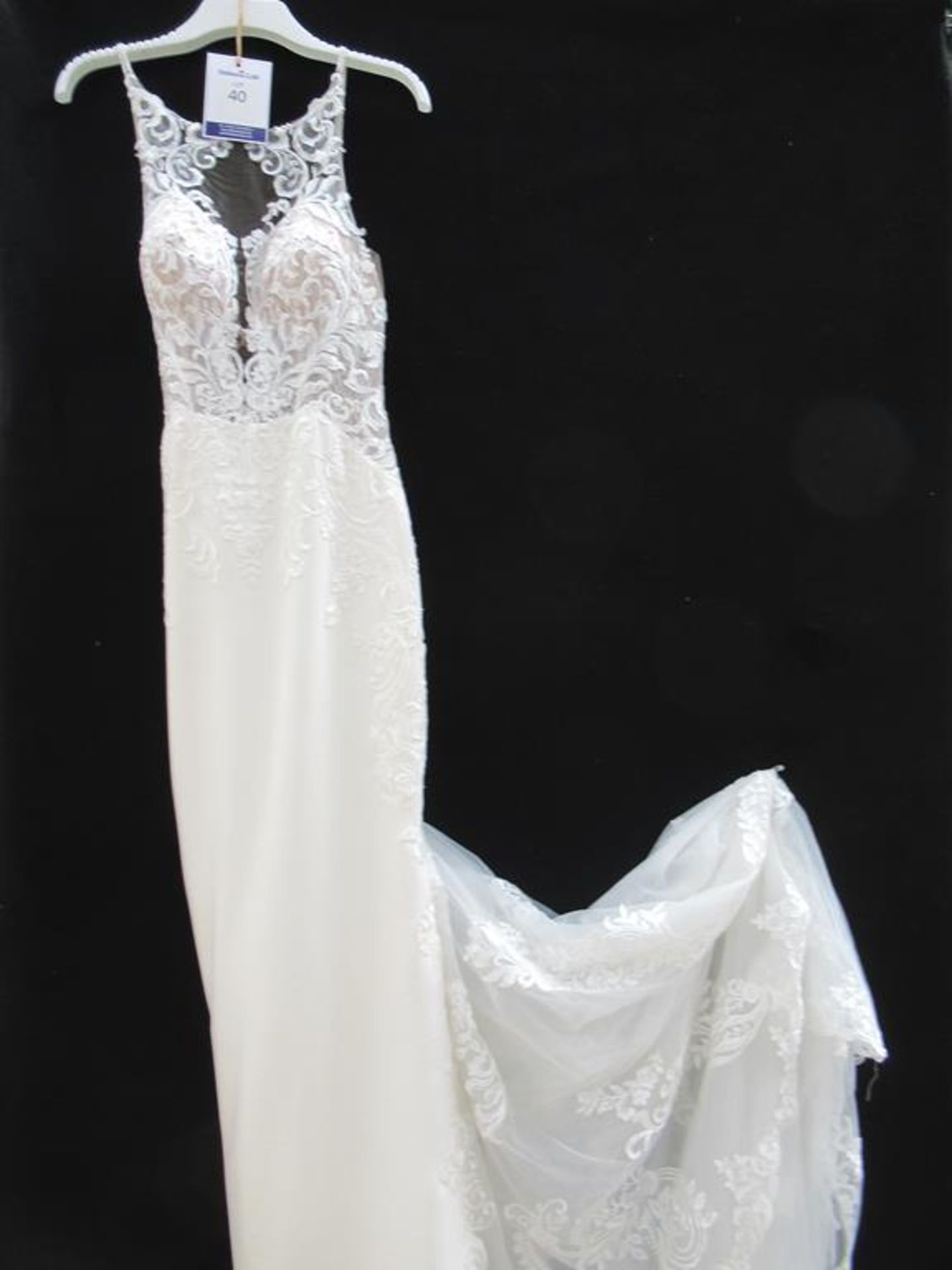 Essense of Australia 'D2835' wedding dress - Image 2 of 3