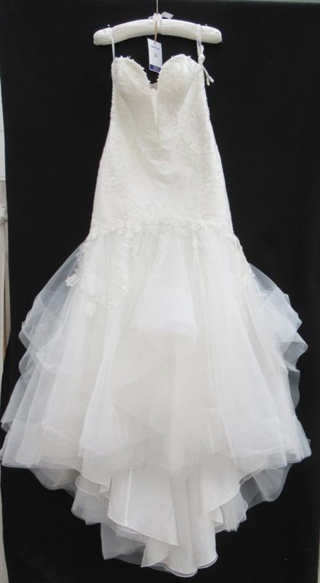 Essense of Australia wedding dress (UK size 18)