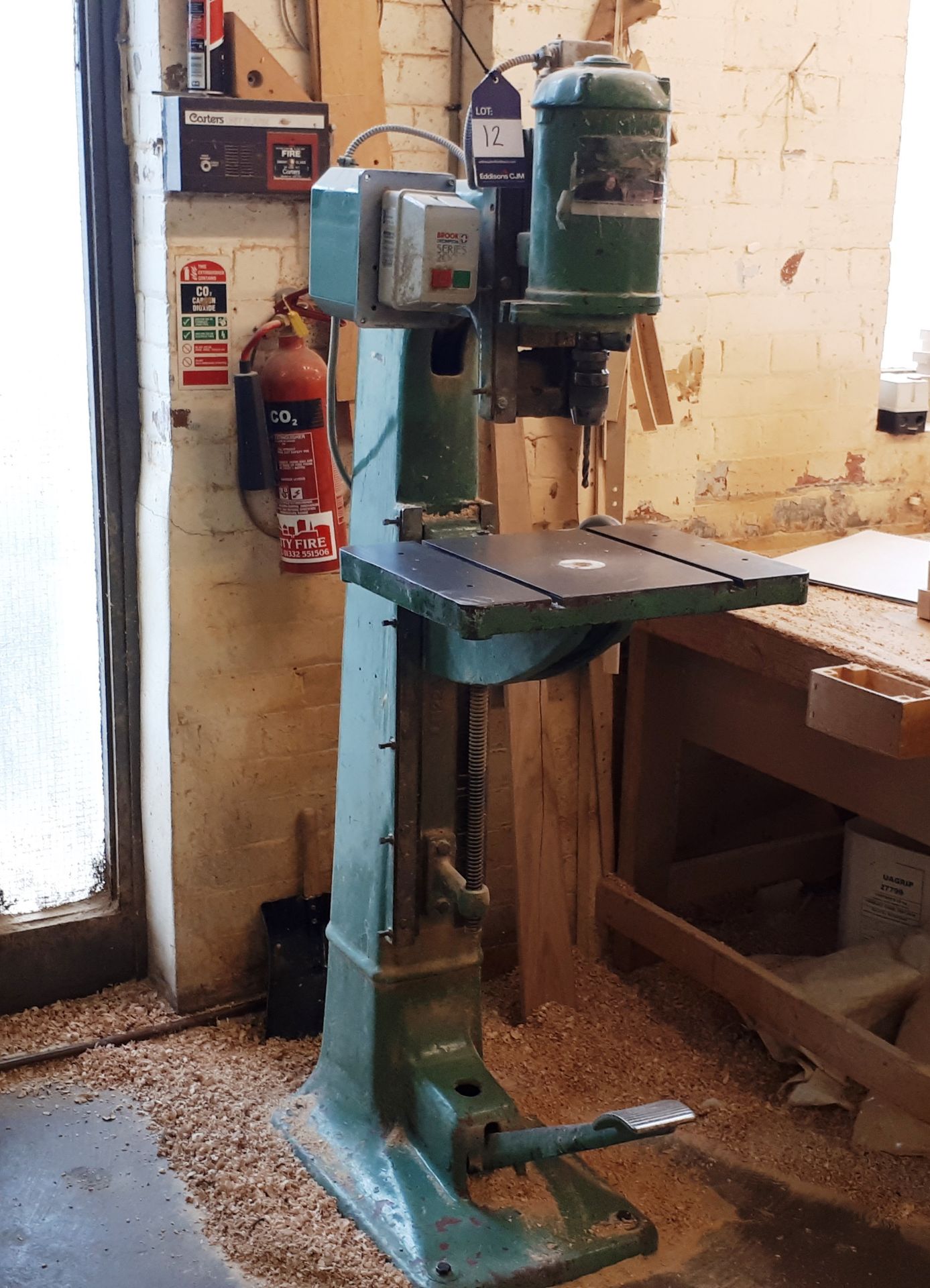 Wadkin Bursgreen LM1006 vertical borer *Please note, the machine is hard wired and it is the