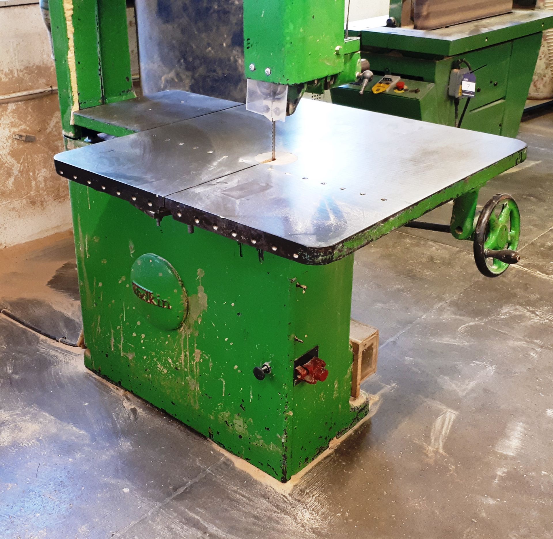 Wadkin Bursgreen DRA758 bandsaw *Please note, the machine is hard wired and it is the purchasers - Image 3 of 4