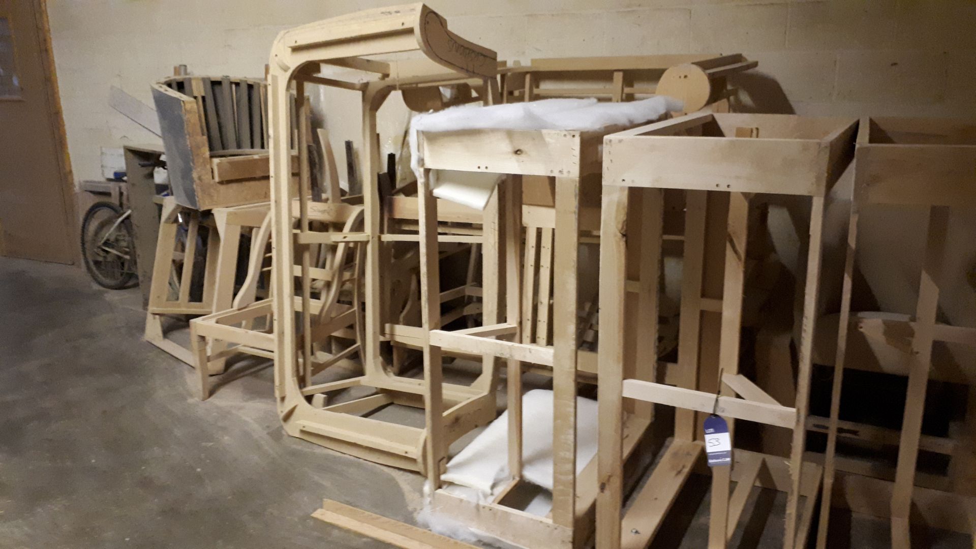 Large quantity of assorted furniture frames - Image 3 of 3