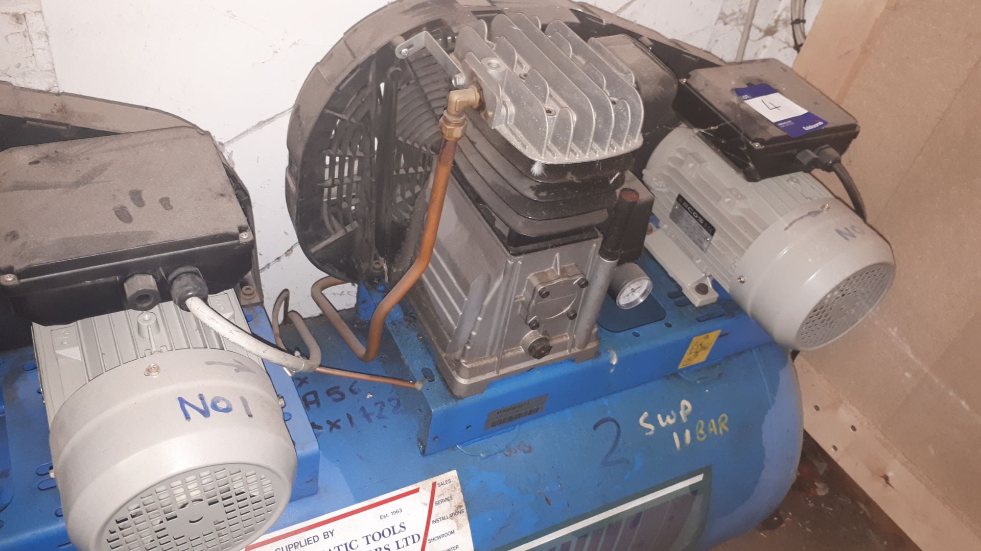 Abac compressor *Please note, the machine is hard wired and it is the purchasers responsibility to