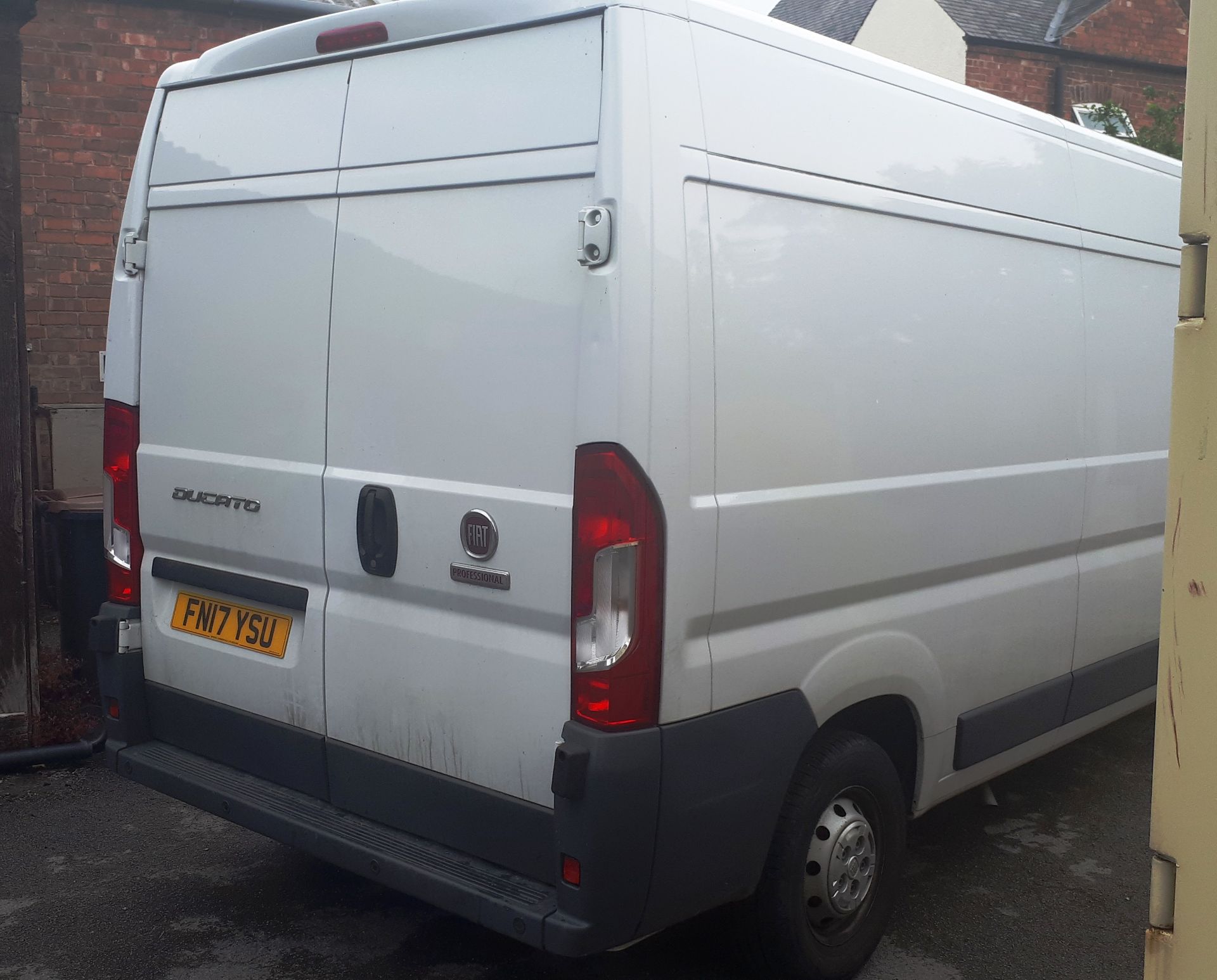 Fiat Ducato 35 LWB 2.3 130 Multijet high roof van, registration FN17 YSU, first registered 27 - Image 5 of 15