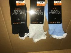 720 x Pairs of New Ladies Socks with Lace in vario