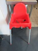 RED HIGHCHAIR