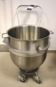Stainless Steel Mixing Bowl R6075M with Mobile Tro