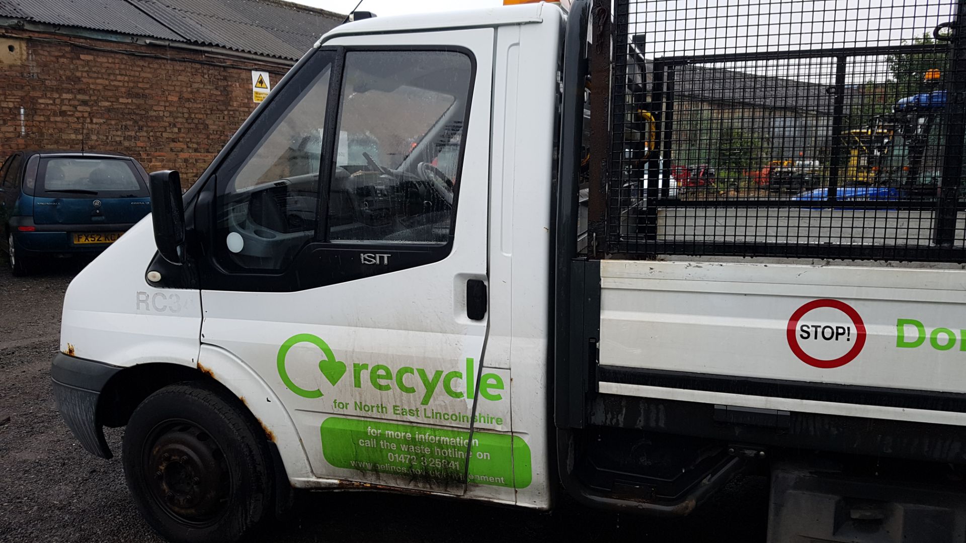 Ford Transit LWB fixed body Pick-up with tail lift - Image 2 of 7