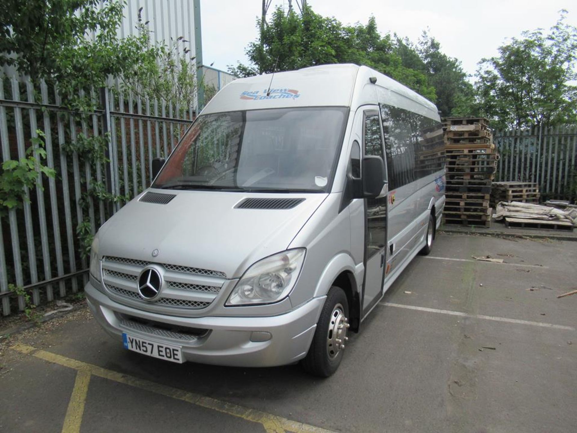 A Mercedes Sprinter 515CDI sixteen seater mini-bus - Image 2 of 27