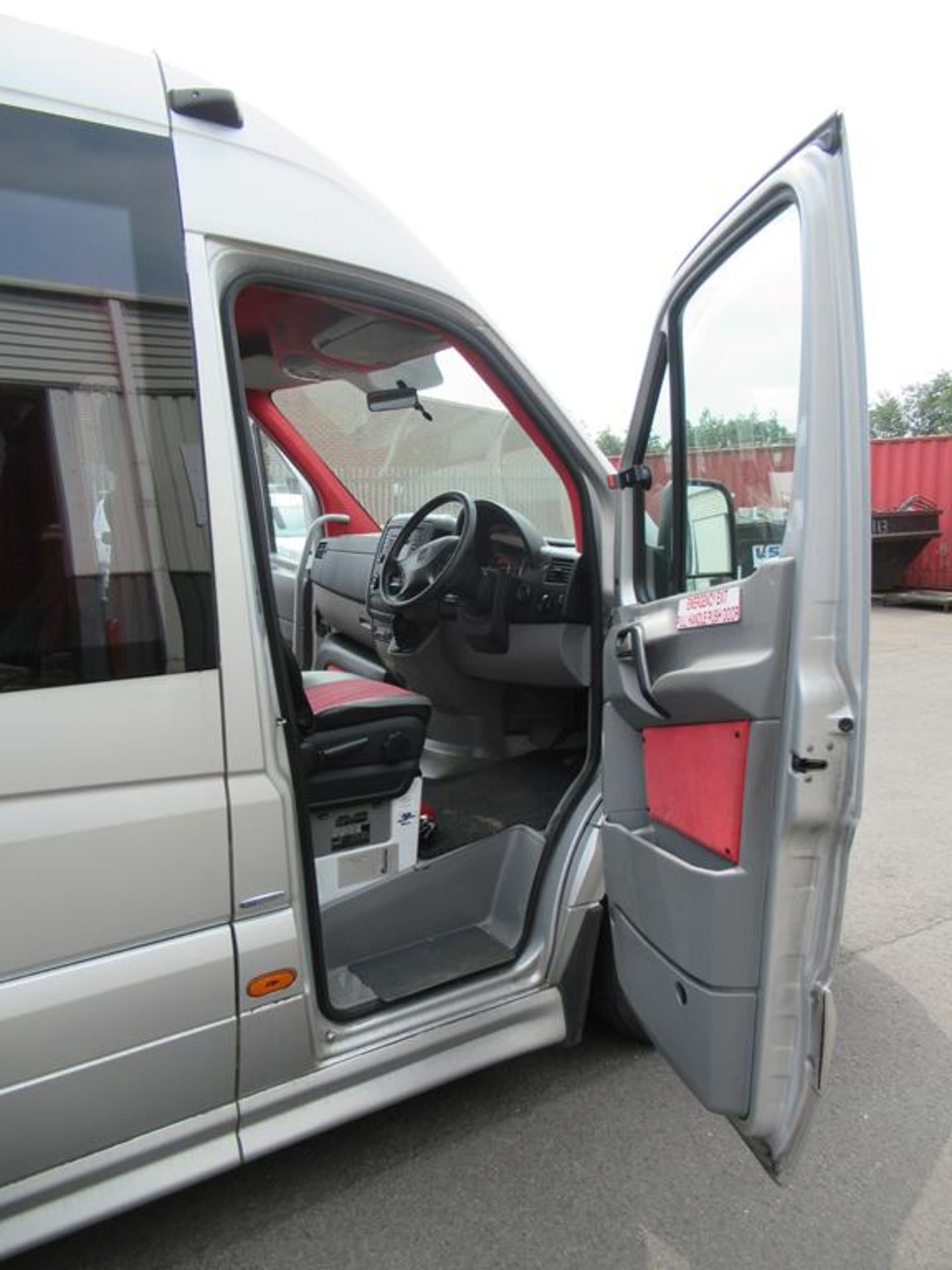 A Mercedes Sprinter 516CDI sixteen seater mini-bus - Image 22 of 32